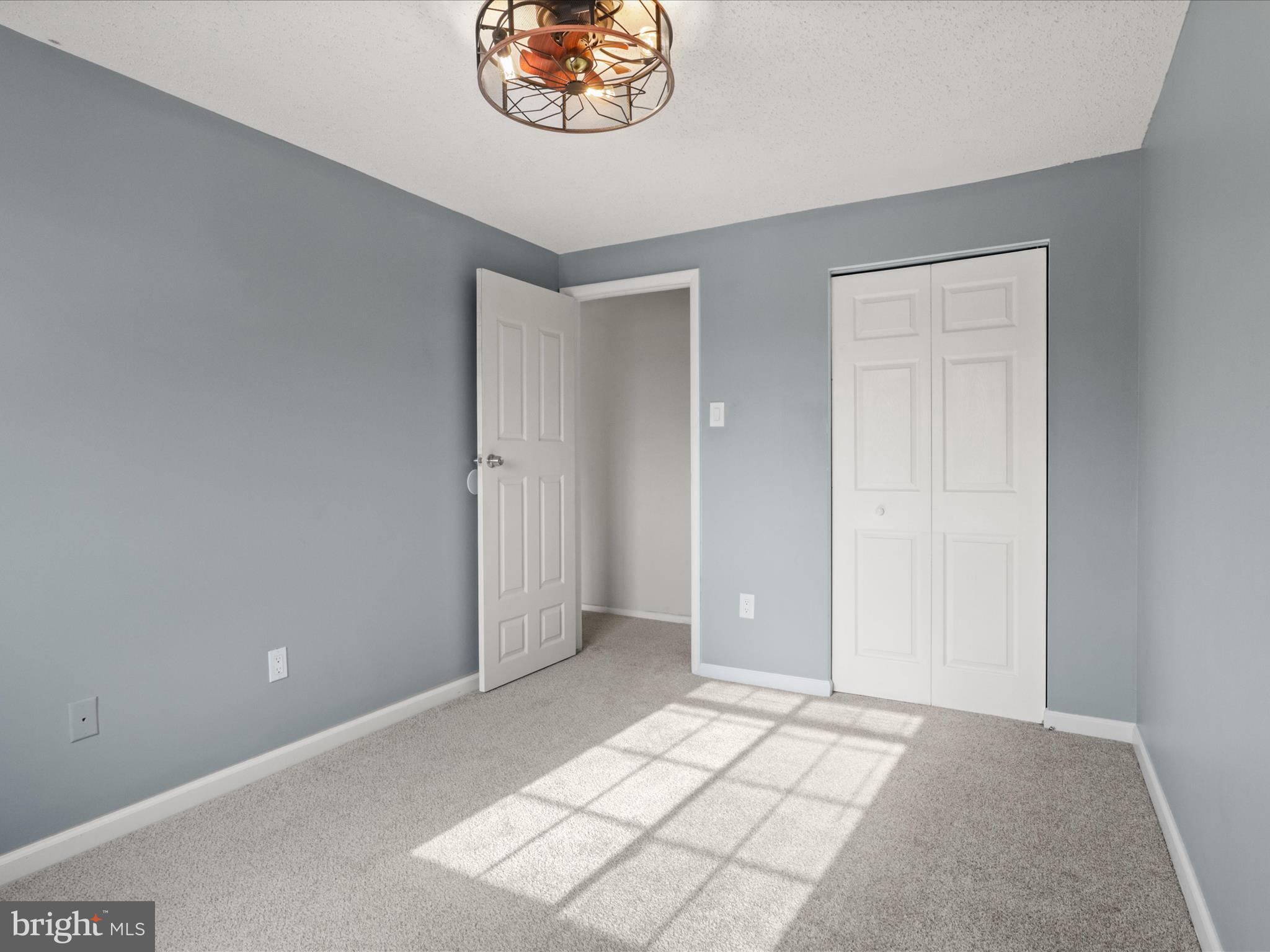 ROLLINGWOOD VILLAGE - Residential Lease