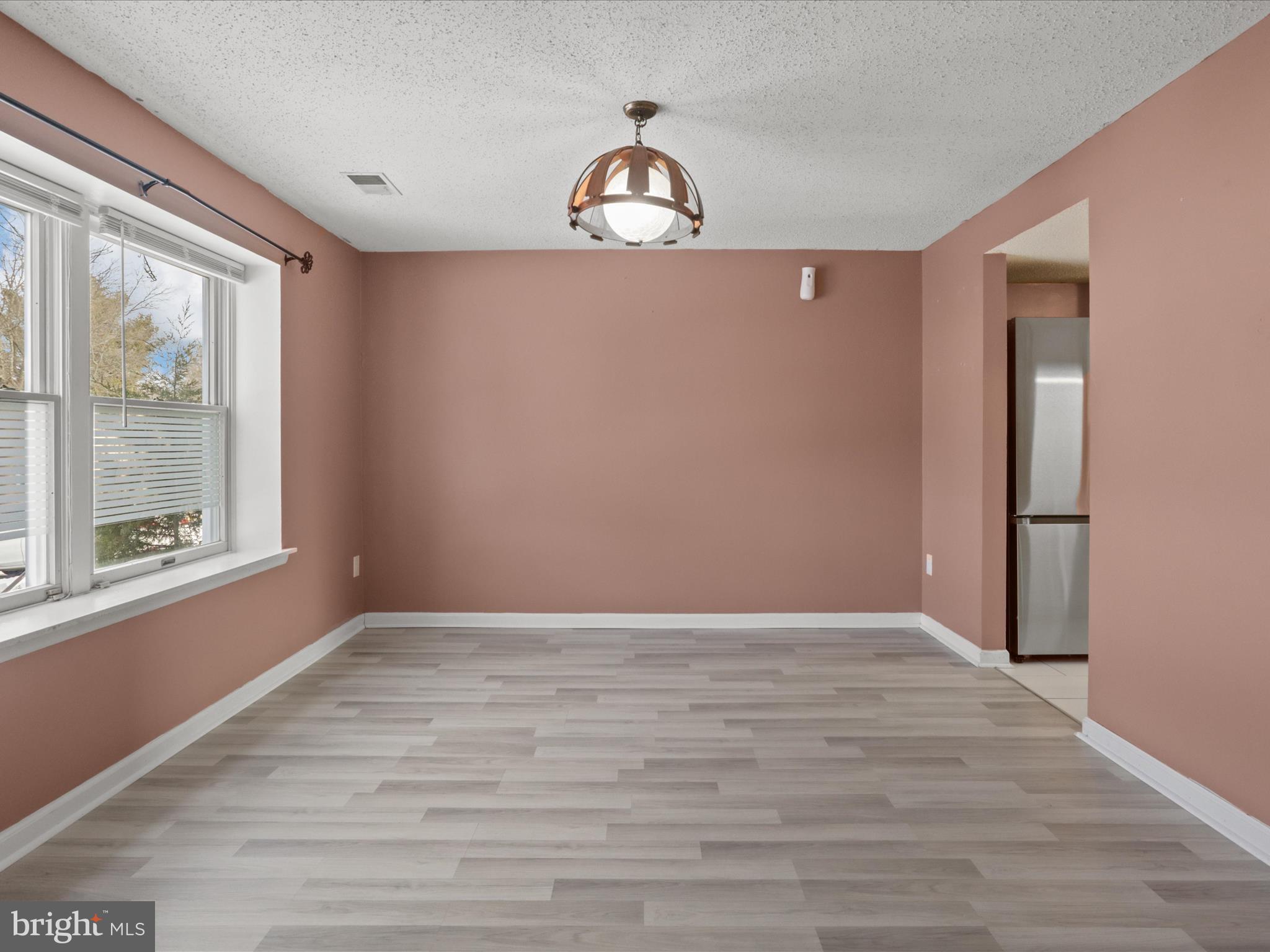 ROLLINGWOOD VILLAGE - Residential Lease