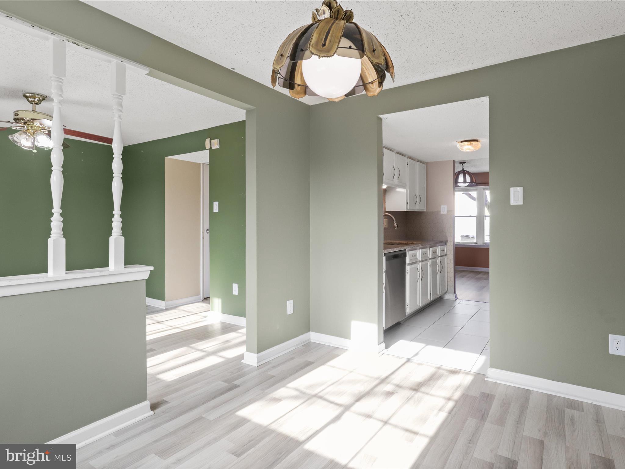 ROLLINGWOOD VILLAGE - Residential Lease