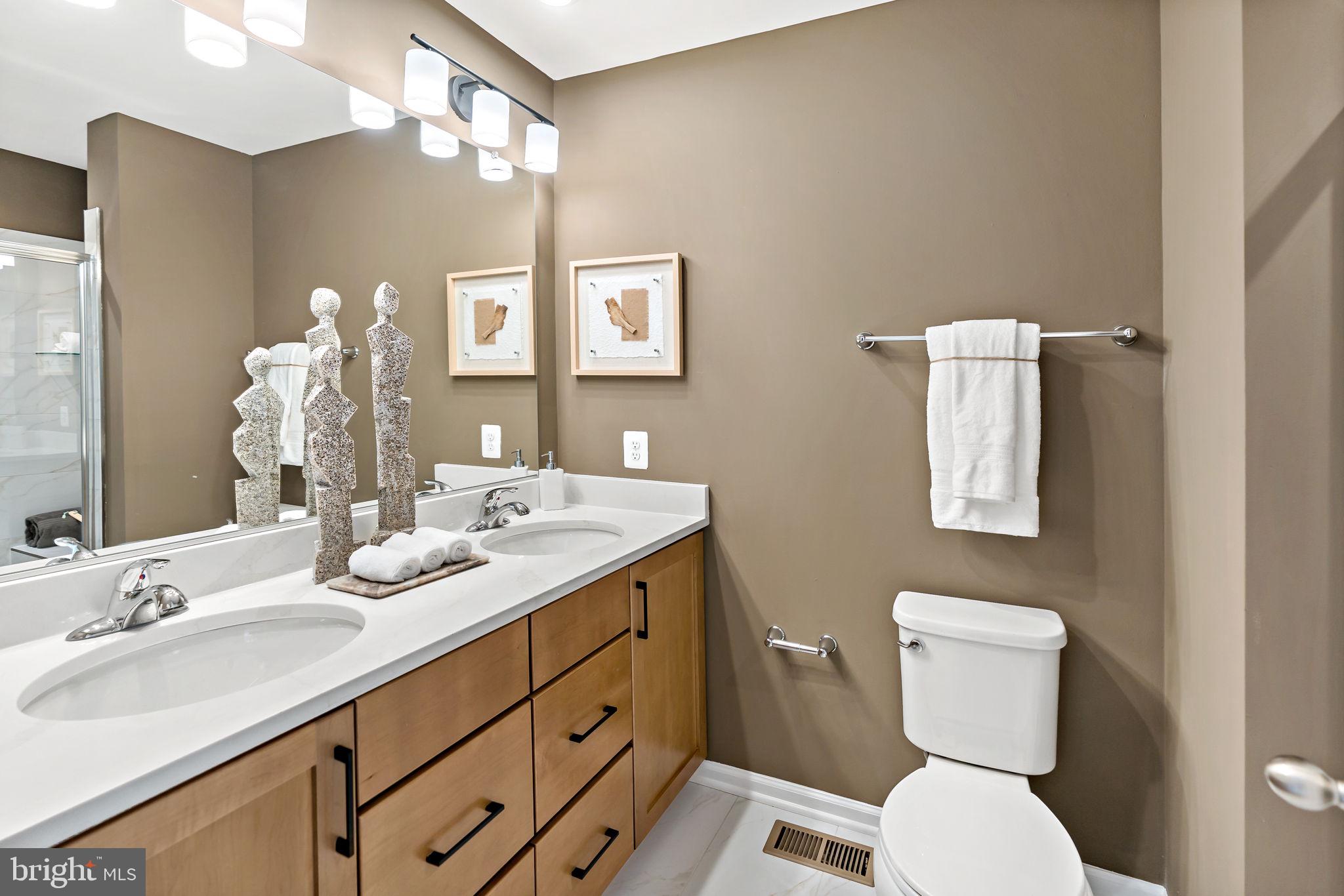 VILLAGES AT COURTHOUSE SQUARE - Residential