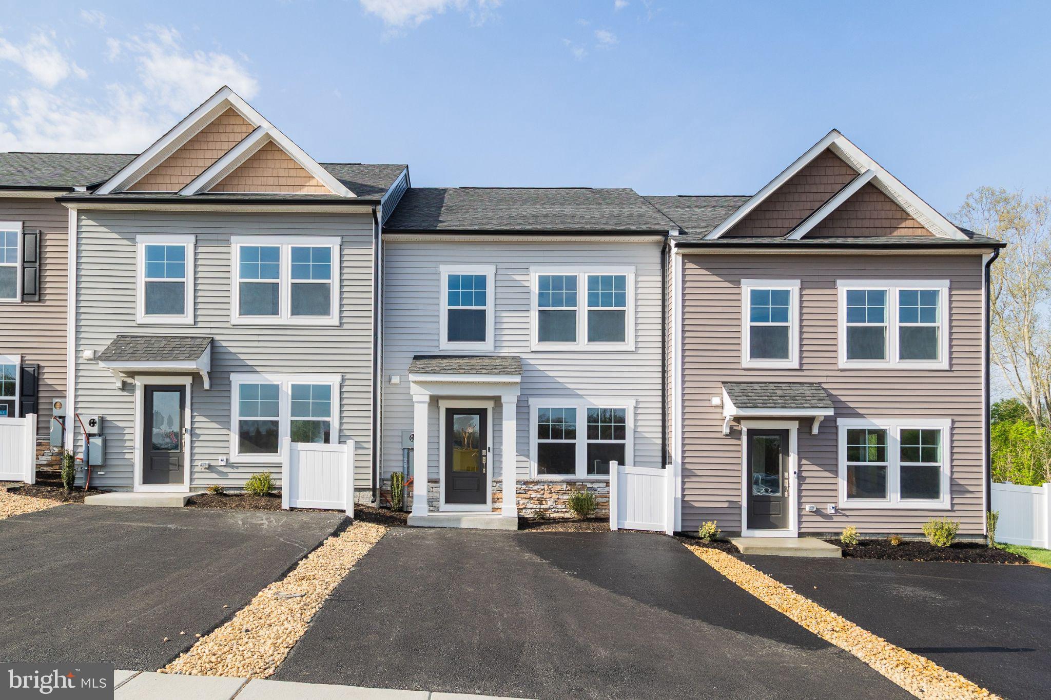 VILLAGES AT COURTHOUSE SQUARE - Residential