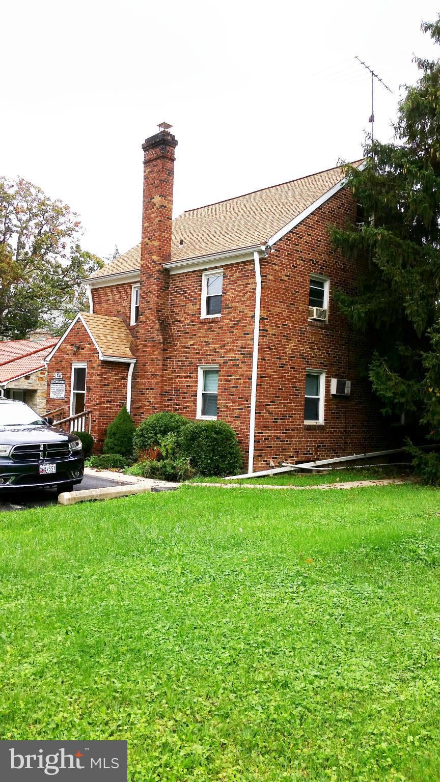 PERRY HALL - Residential Lease