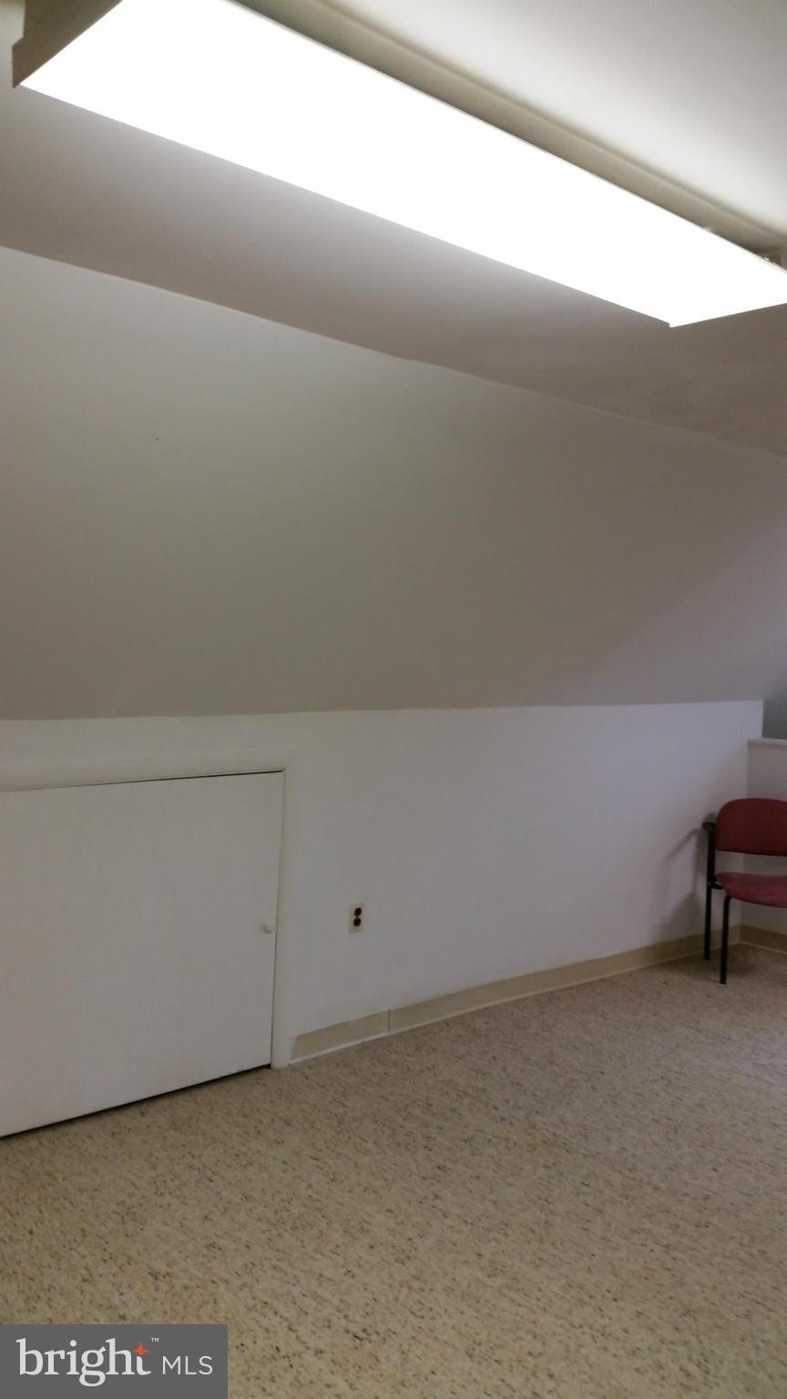 PERRY HALL - Residential Lease