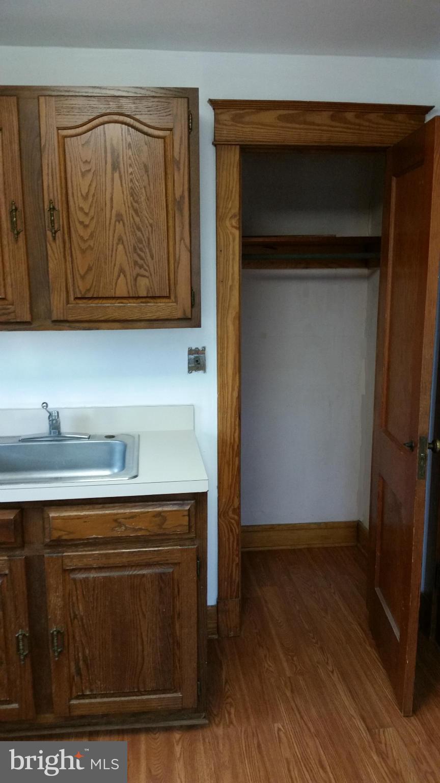 PERRY HALL - Residential Lease