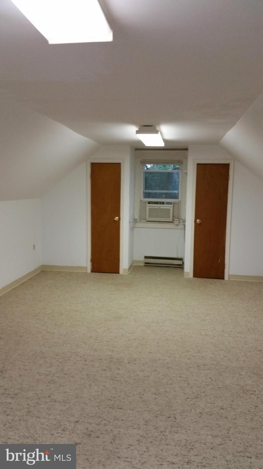 PERRY HALL - Residential Lease