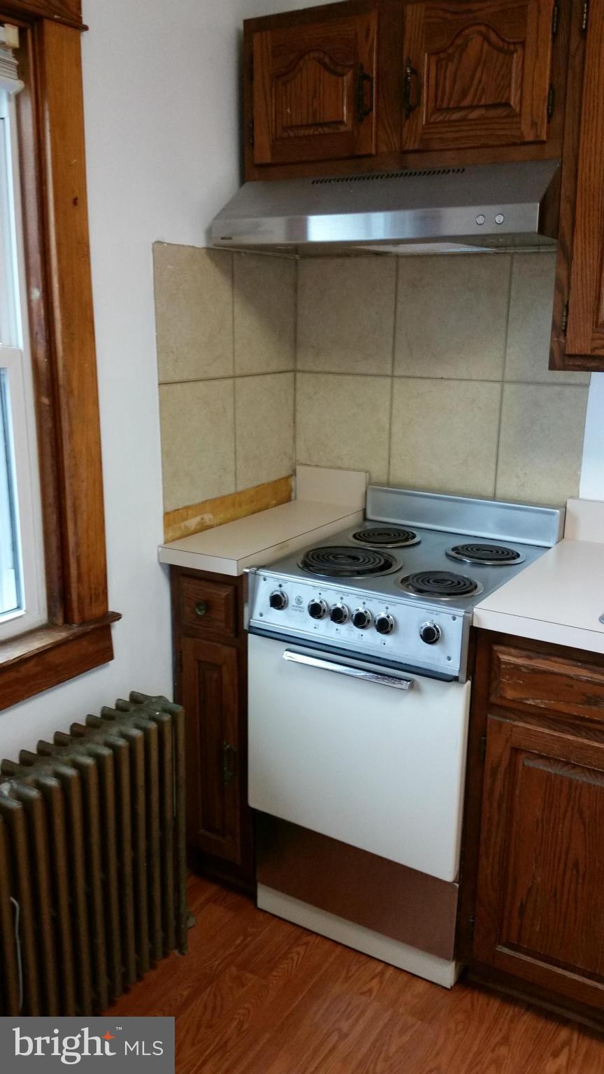 PERRY HALL - Residential Lease