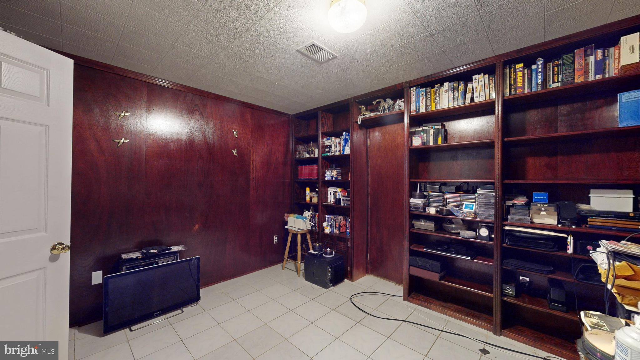 SIMMONS ACRES PLAT 5 - Residential