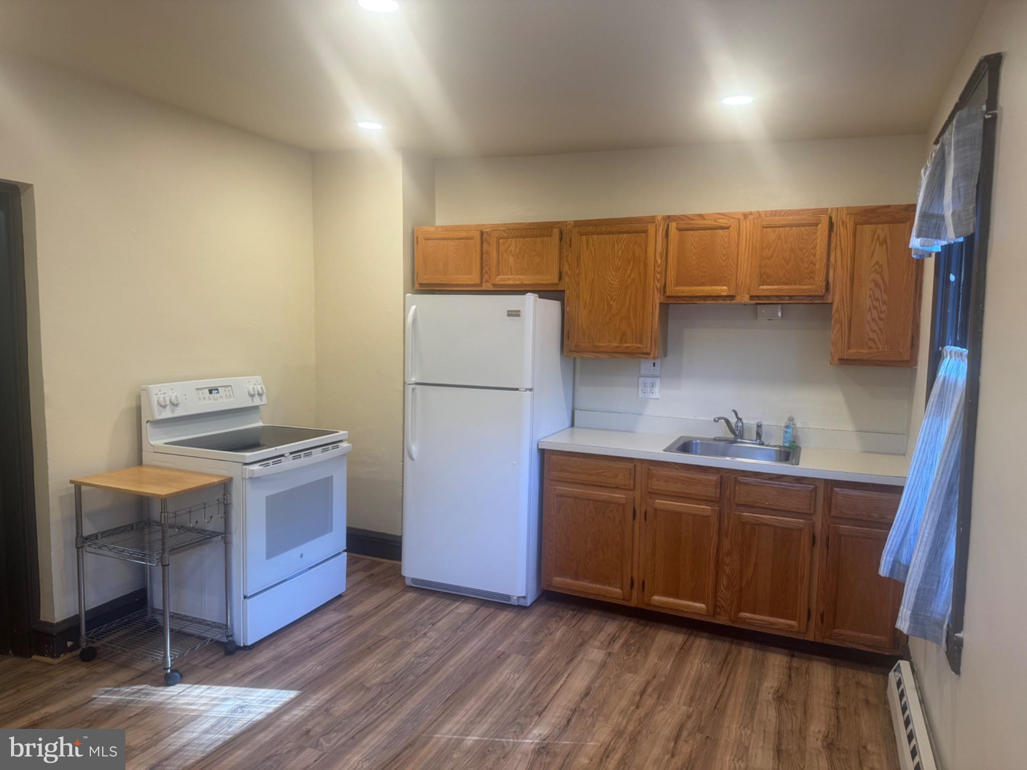 108 LAWN AVENUE 2
