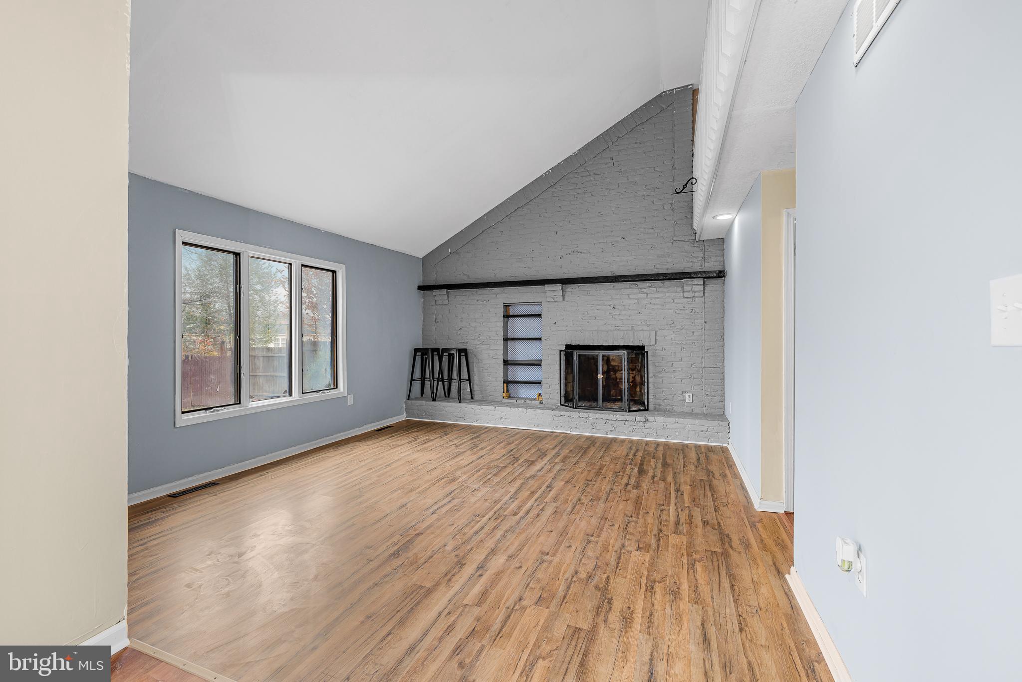 RIVERS END - Residential