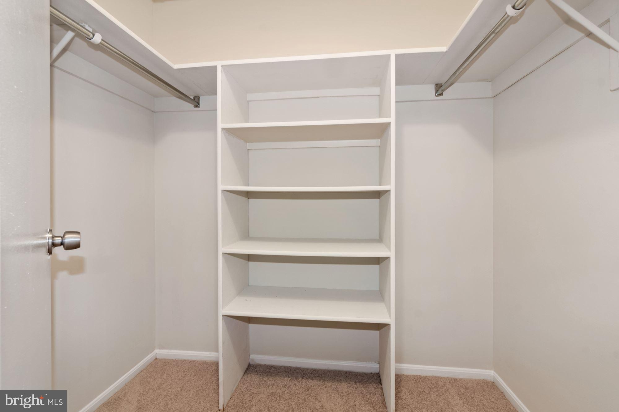 LEISURE WORLD - Residential