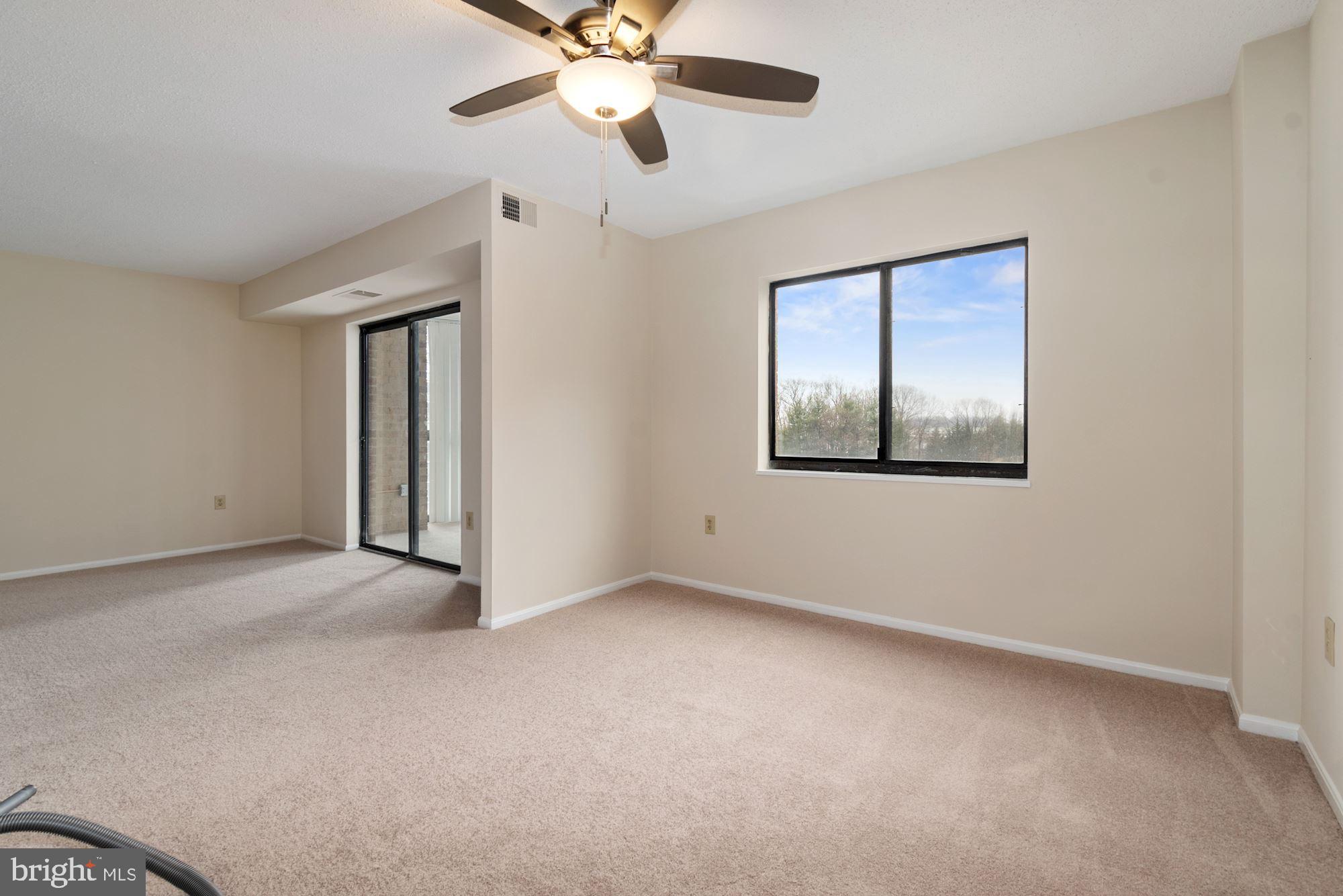 LEISURE WORLD - Residential