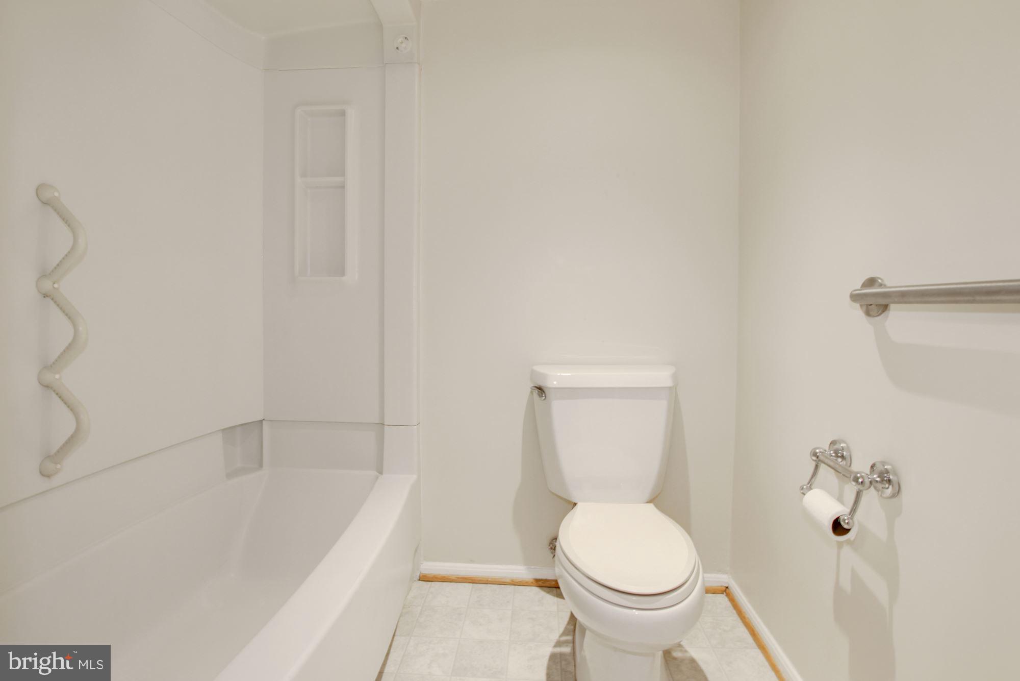 LEISURE WORLD - Residential