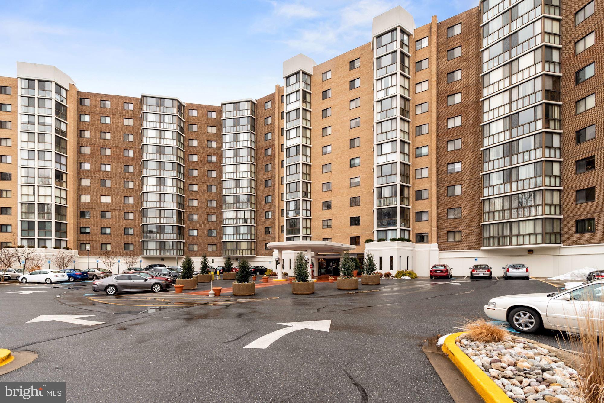 LEISURE WORLD - Residential