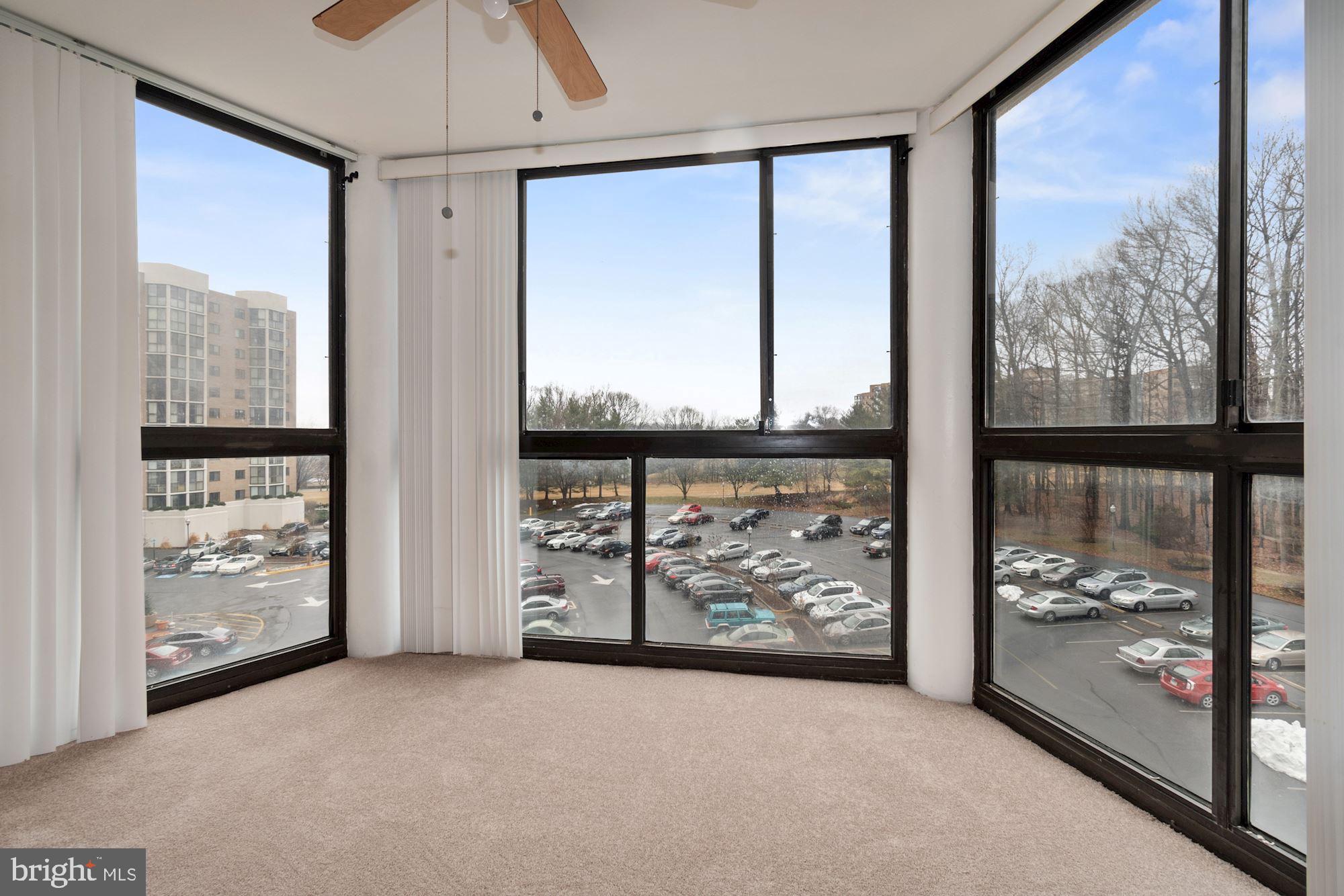 LEISURE WORLD - Residential