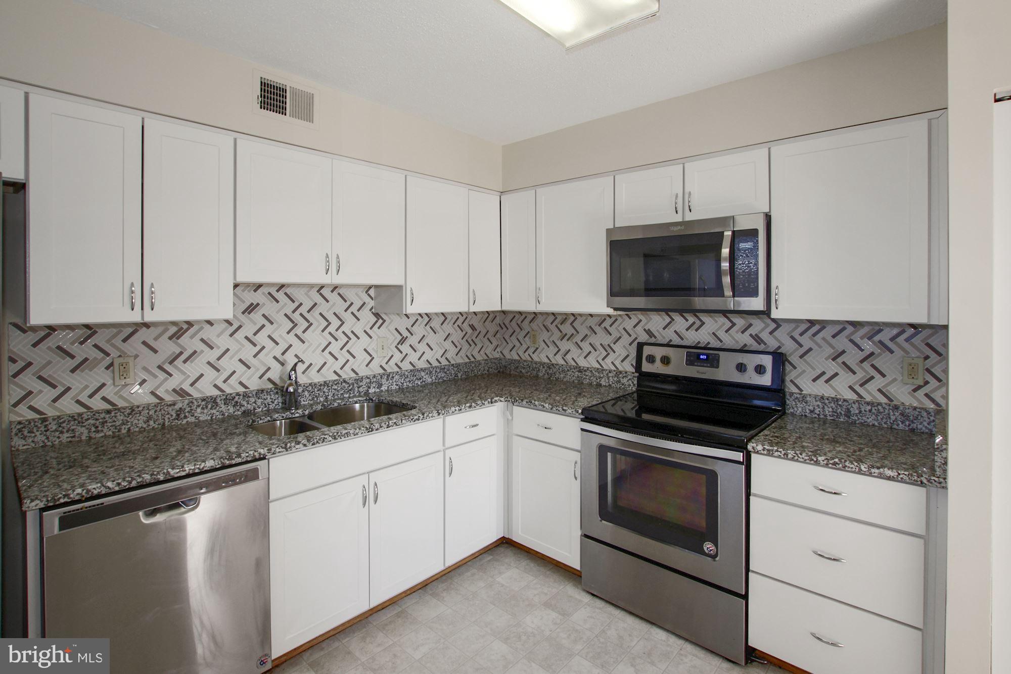 LEISURE WORLD - Residential