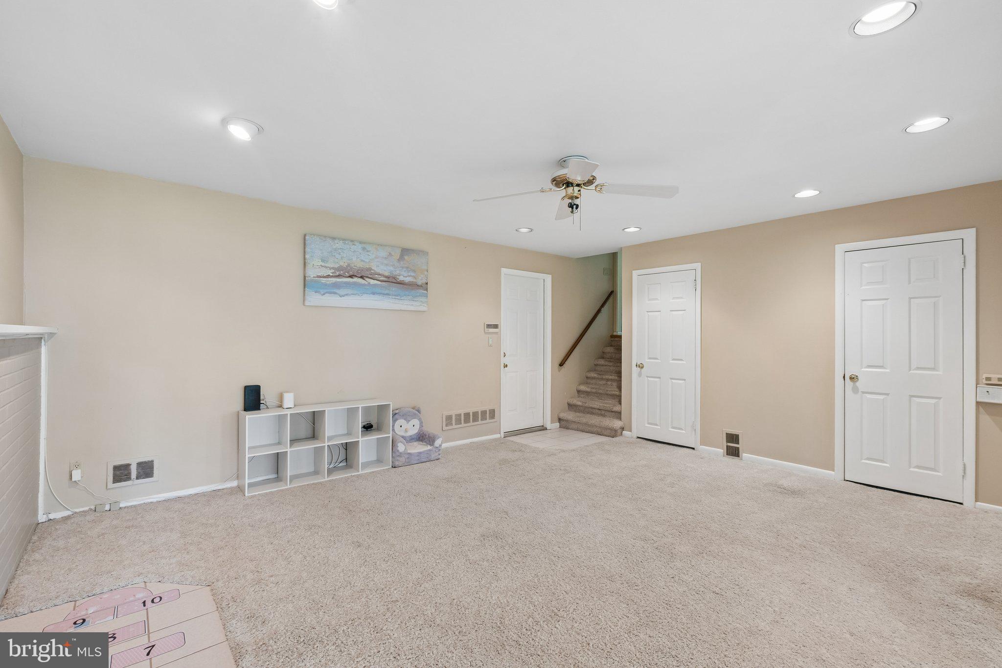 CROSSWICKS - Residential