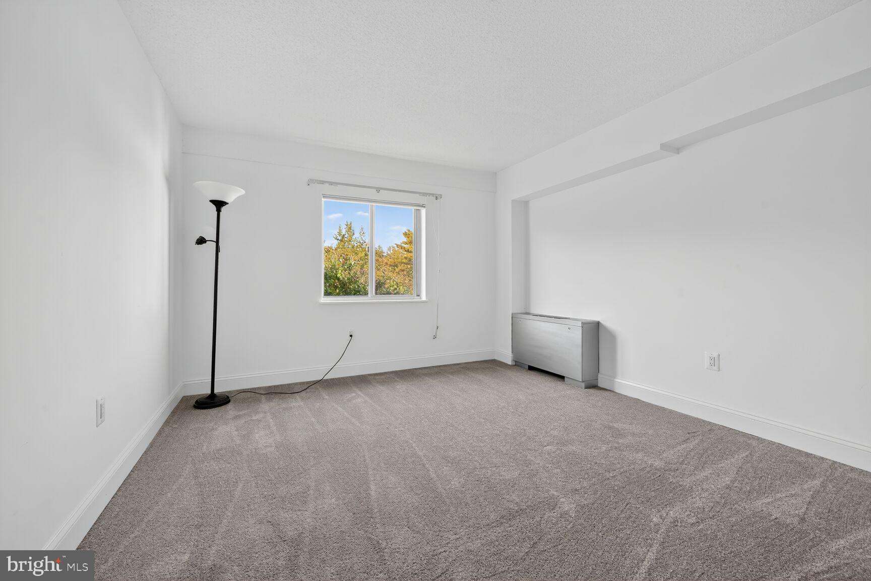 LAKESIDE TERRACE - Residential