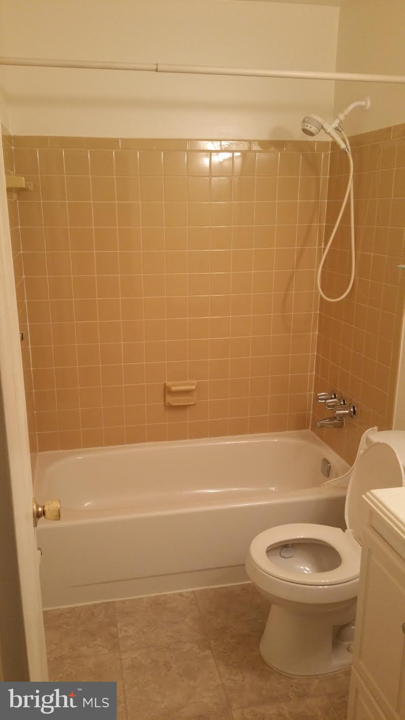 CLUBSIDE - Residential Lease