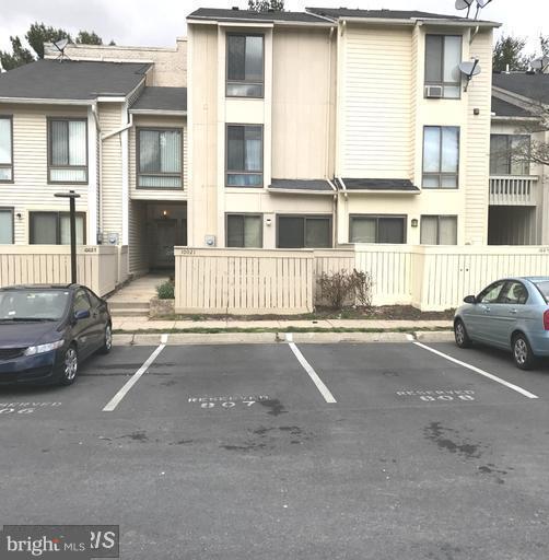 CLUBSIDE - Residential Lease