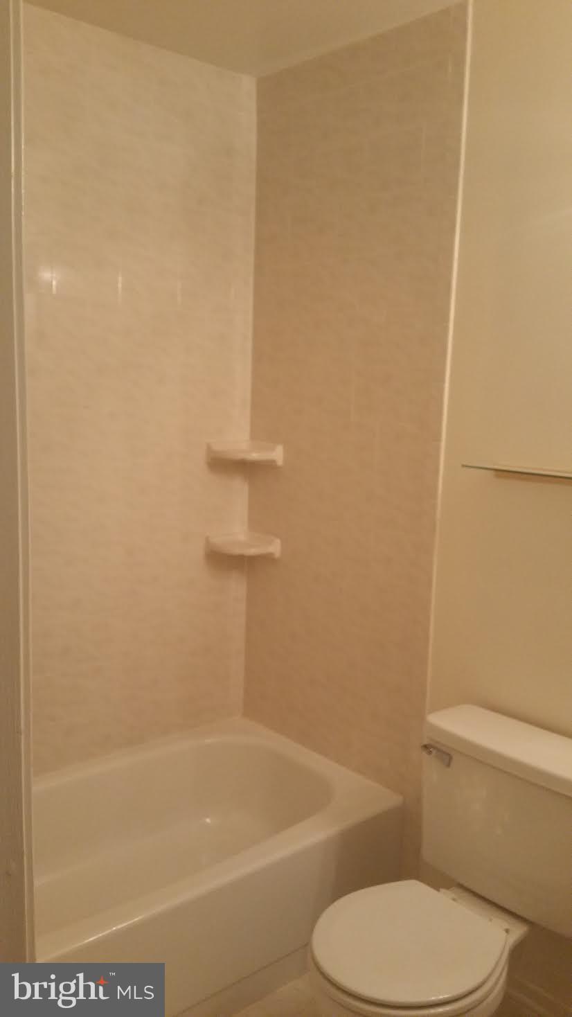 CLUBSIDE - Residential Lease