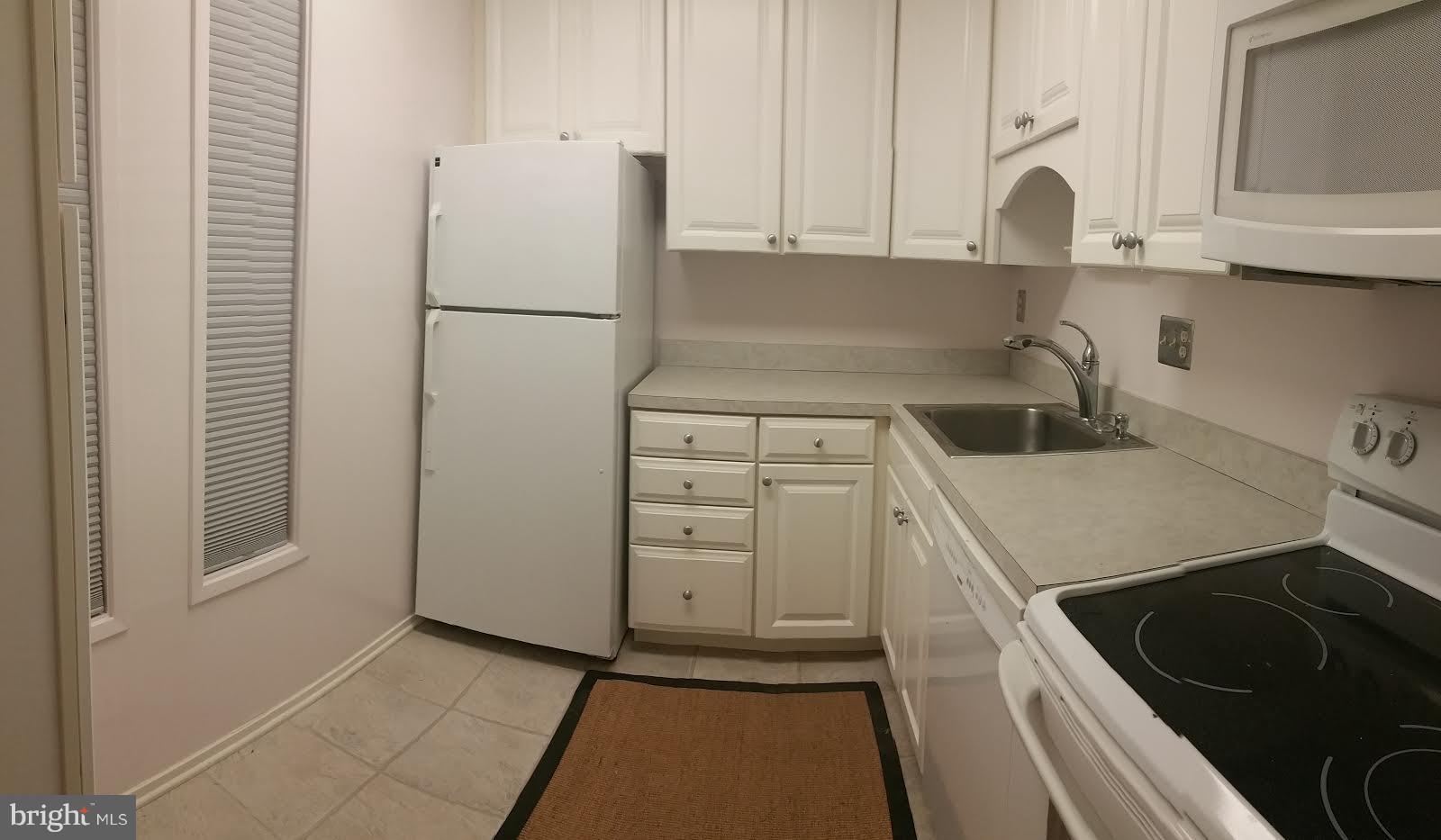 CLUBSIDE - Residential Lease