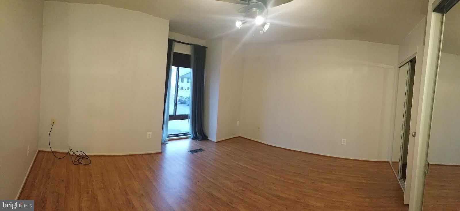 CLUBSIDE - Residential Lease