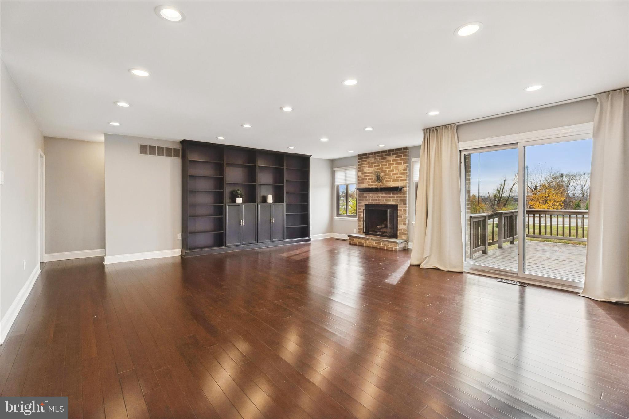 TANNERIE WOODS - Residential