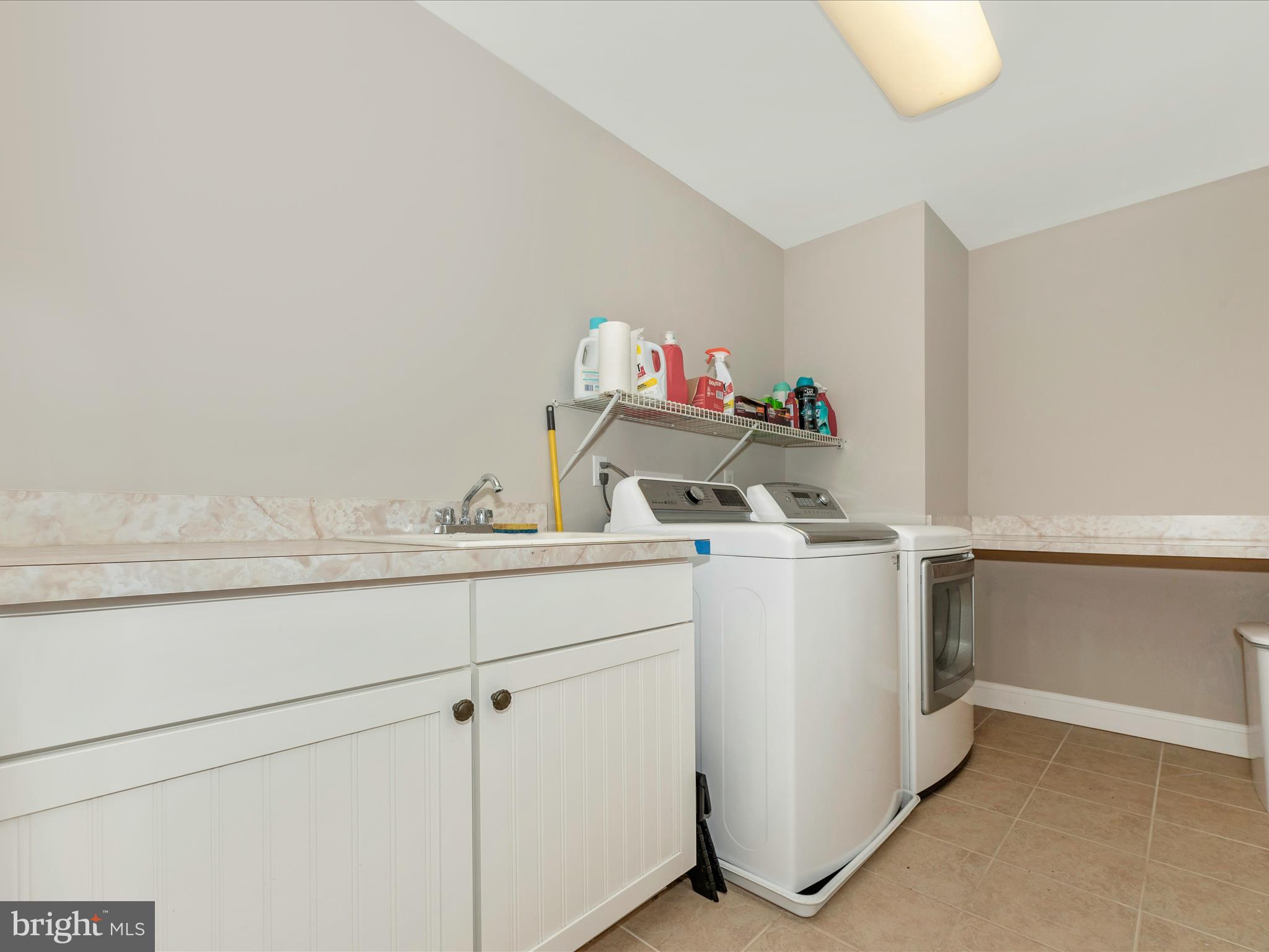 HOLLY HOUSE MEADOWS - Residential