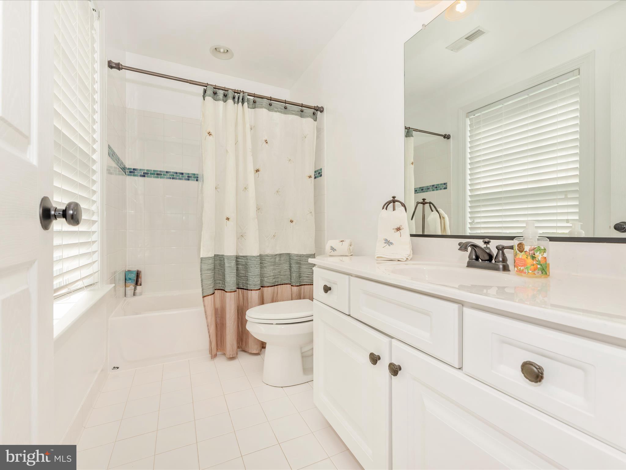 HOLLY HOUSE MEADOWS - Residential