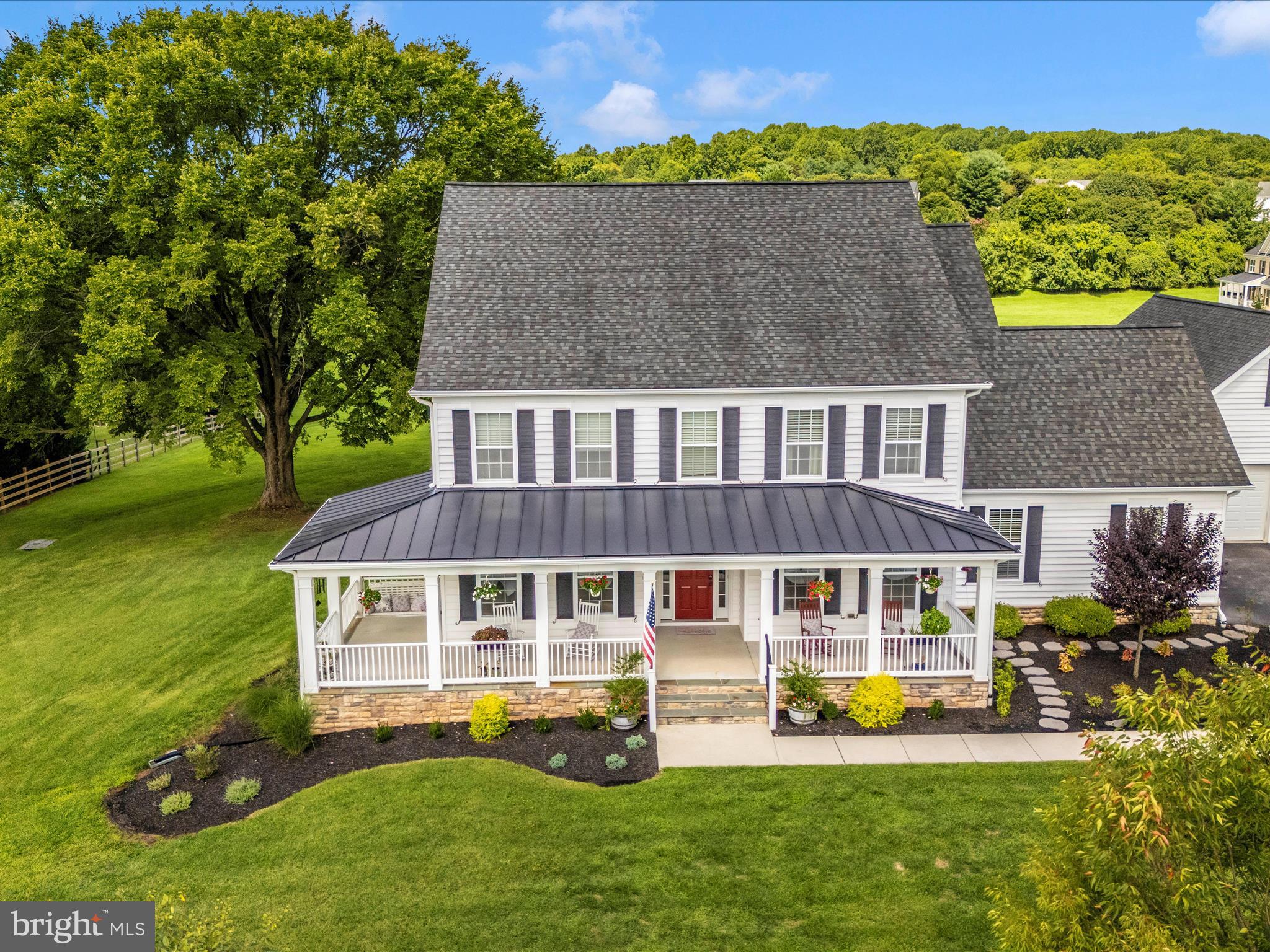 HOLLY HOUSE MEADOWS - Residential