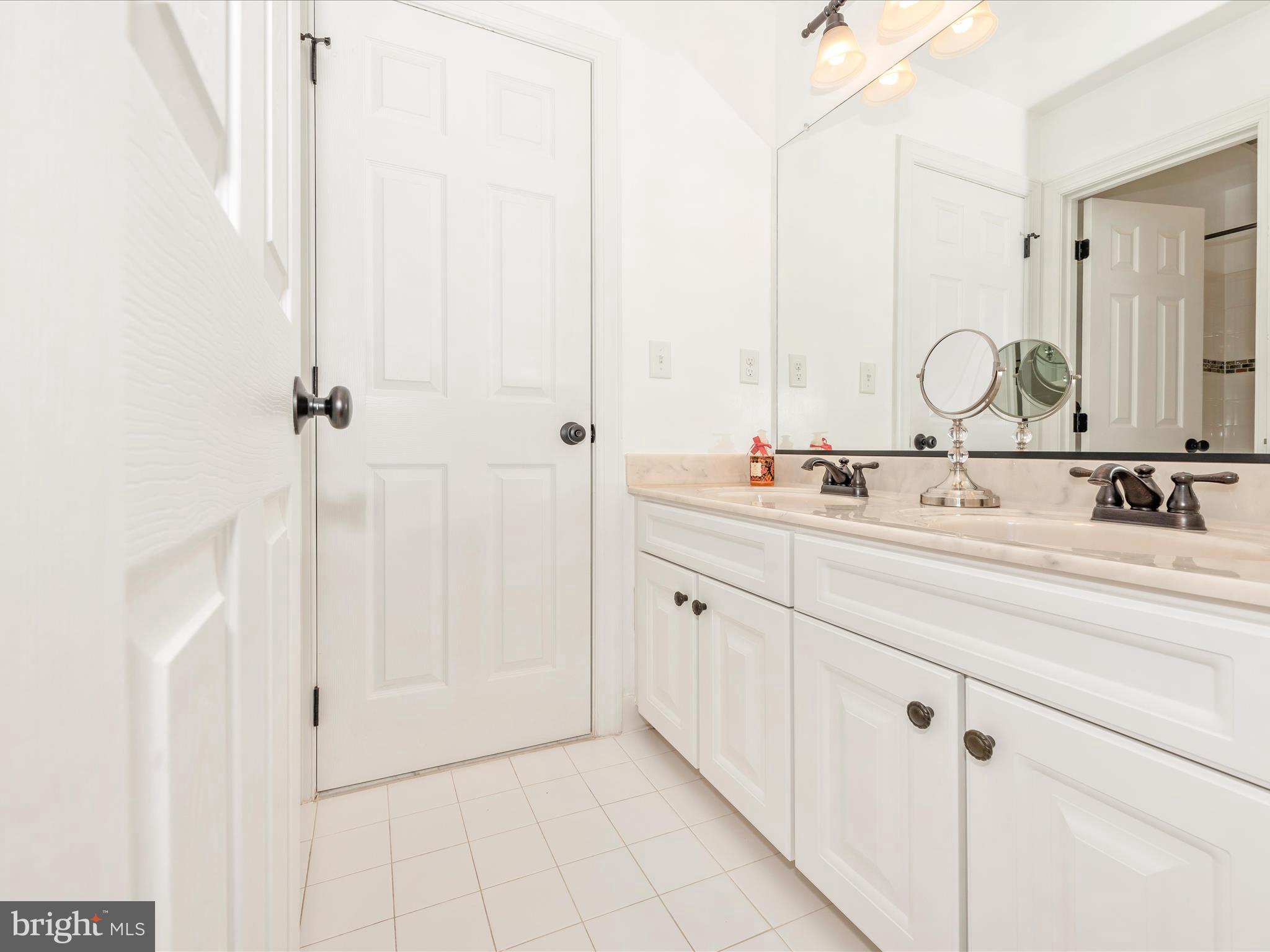 HOLLY HOUSE MEADOWS - Residential