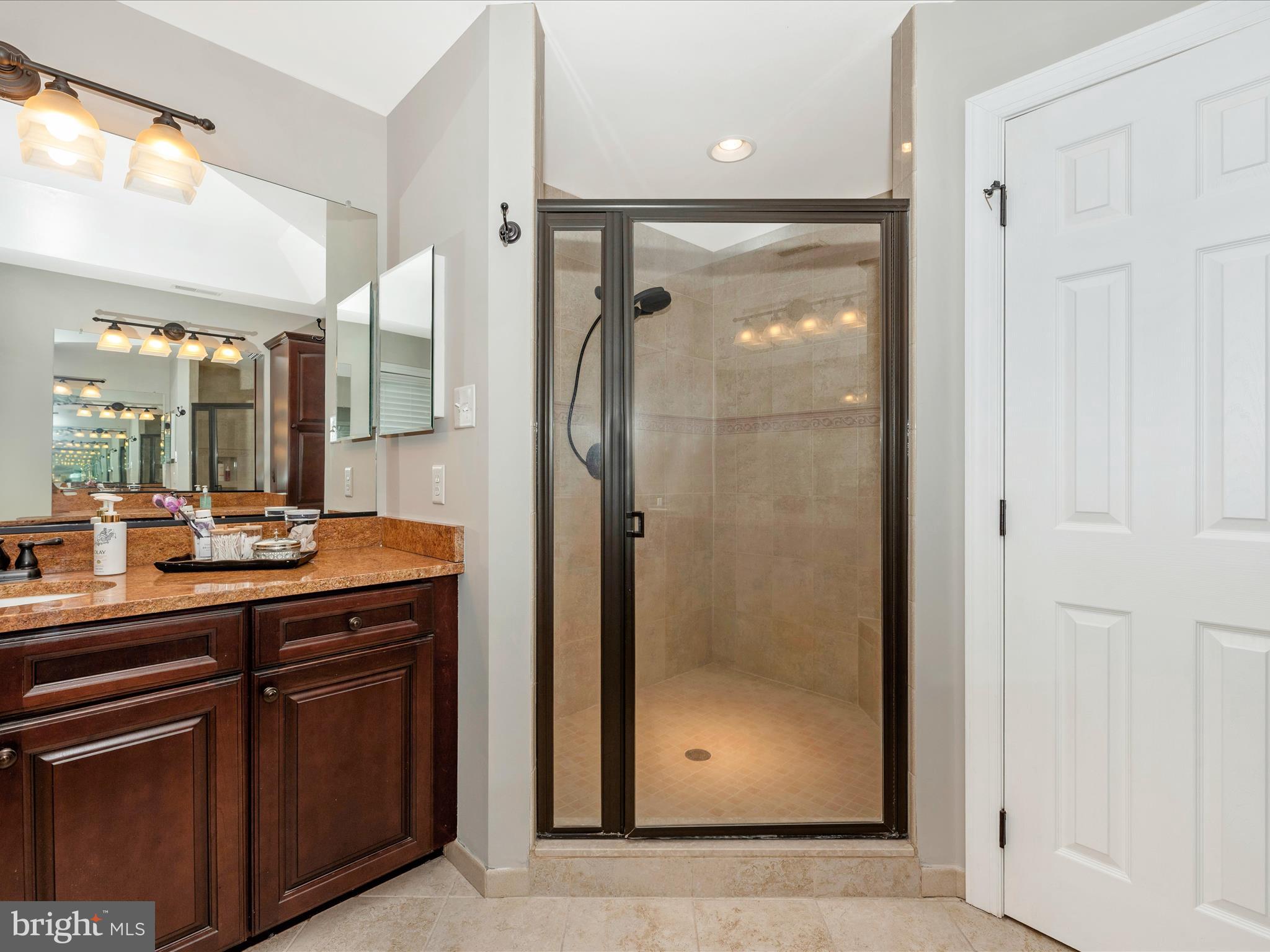 HOLLY HOUSE MEADOWS - Residential