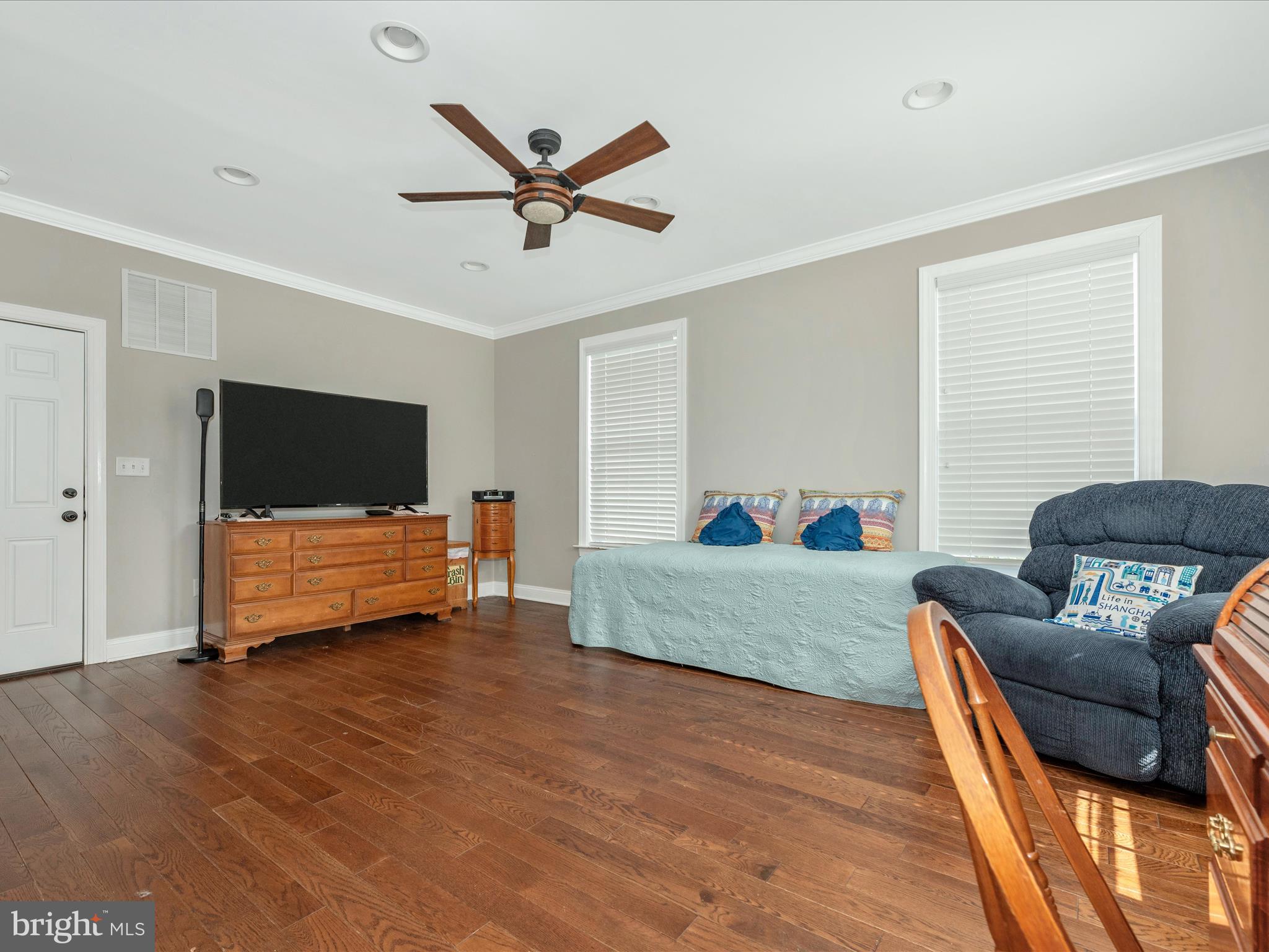 HOLLY HOUSE MEADOWS - Residential