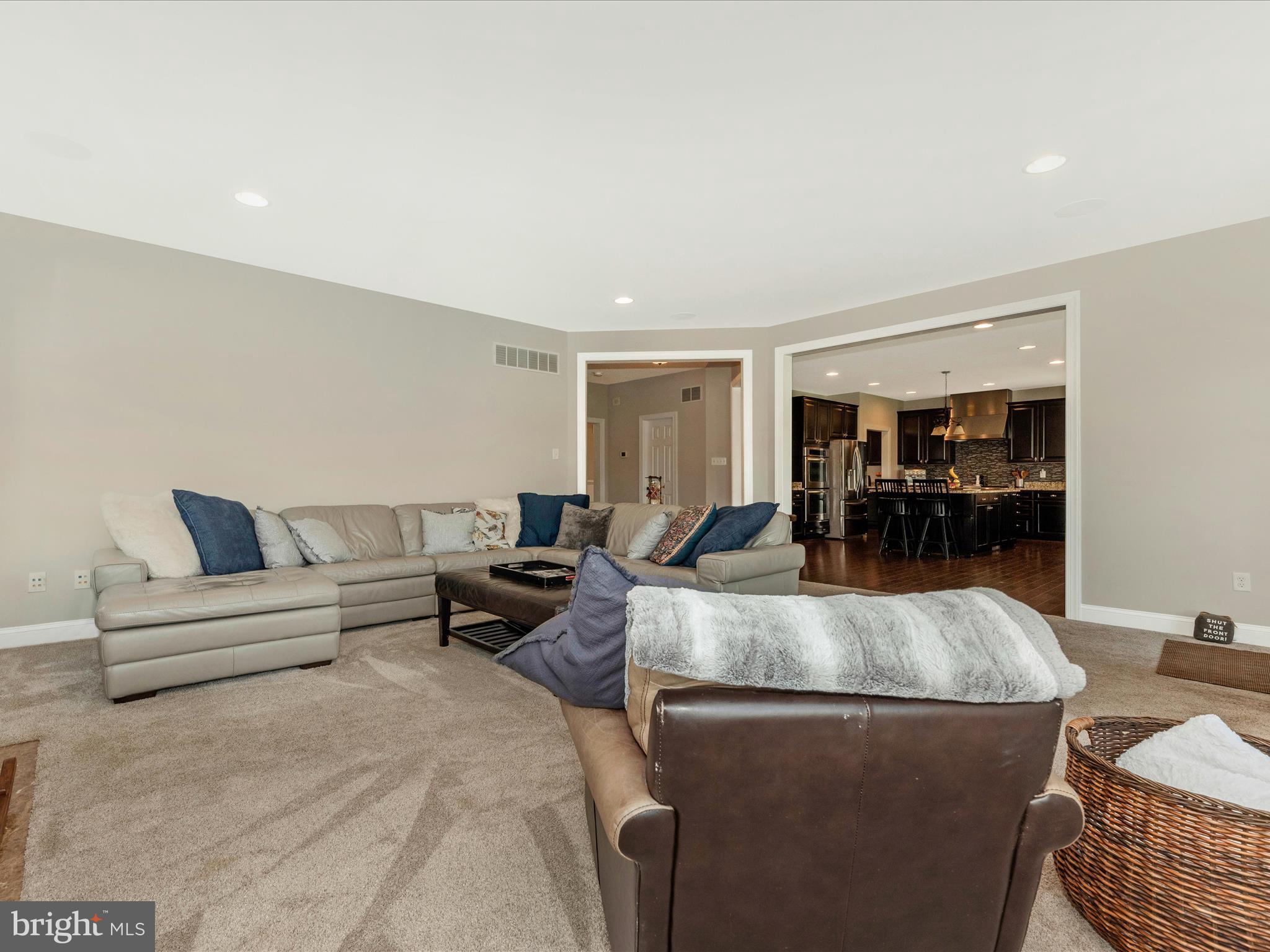 HOLLY HOUSE MEADOWS - Residential