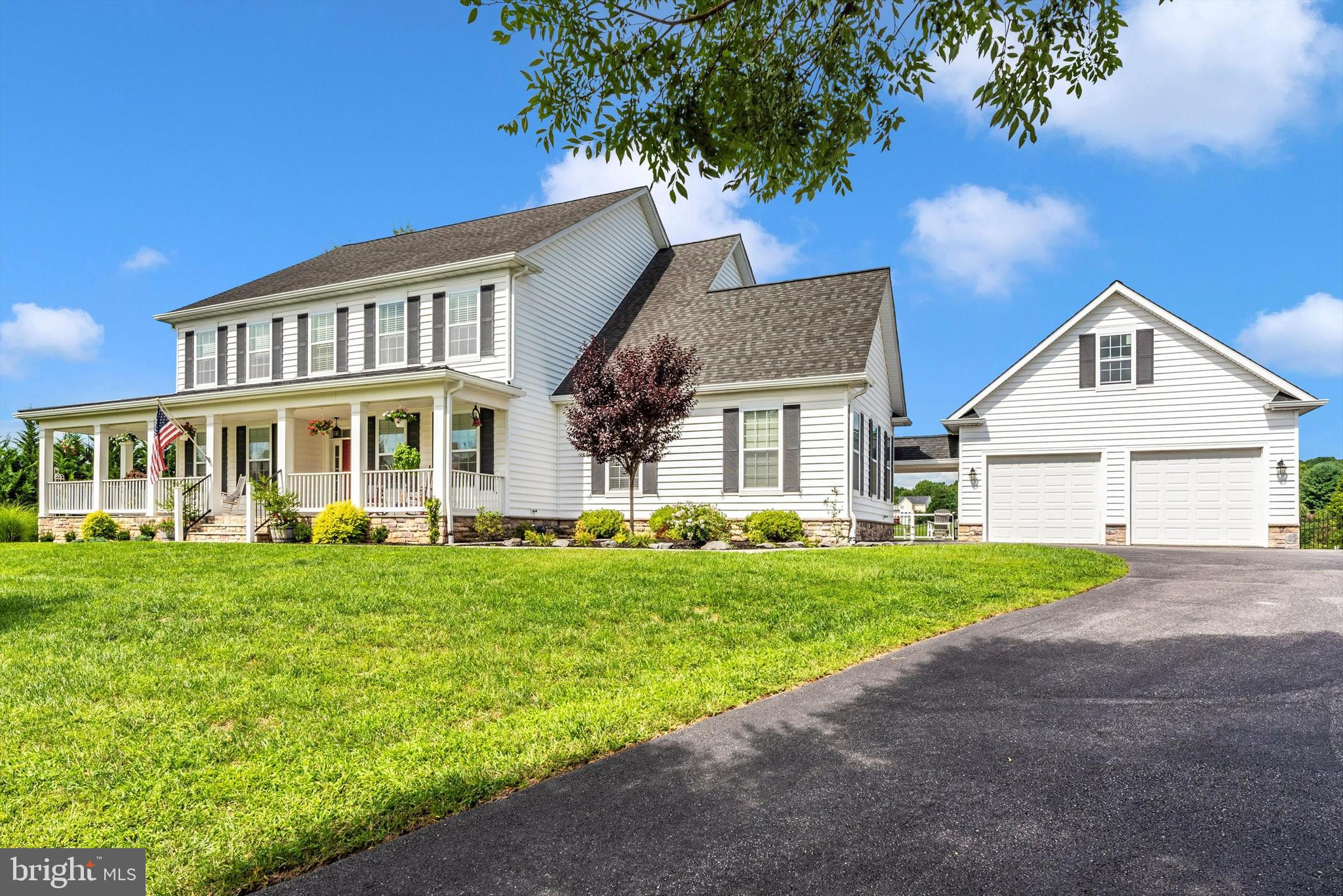 HOLLY HOUSE MEADOWS - Residential