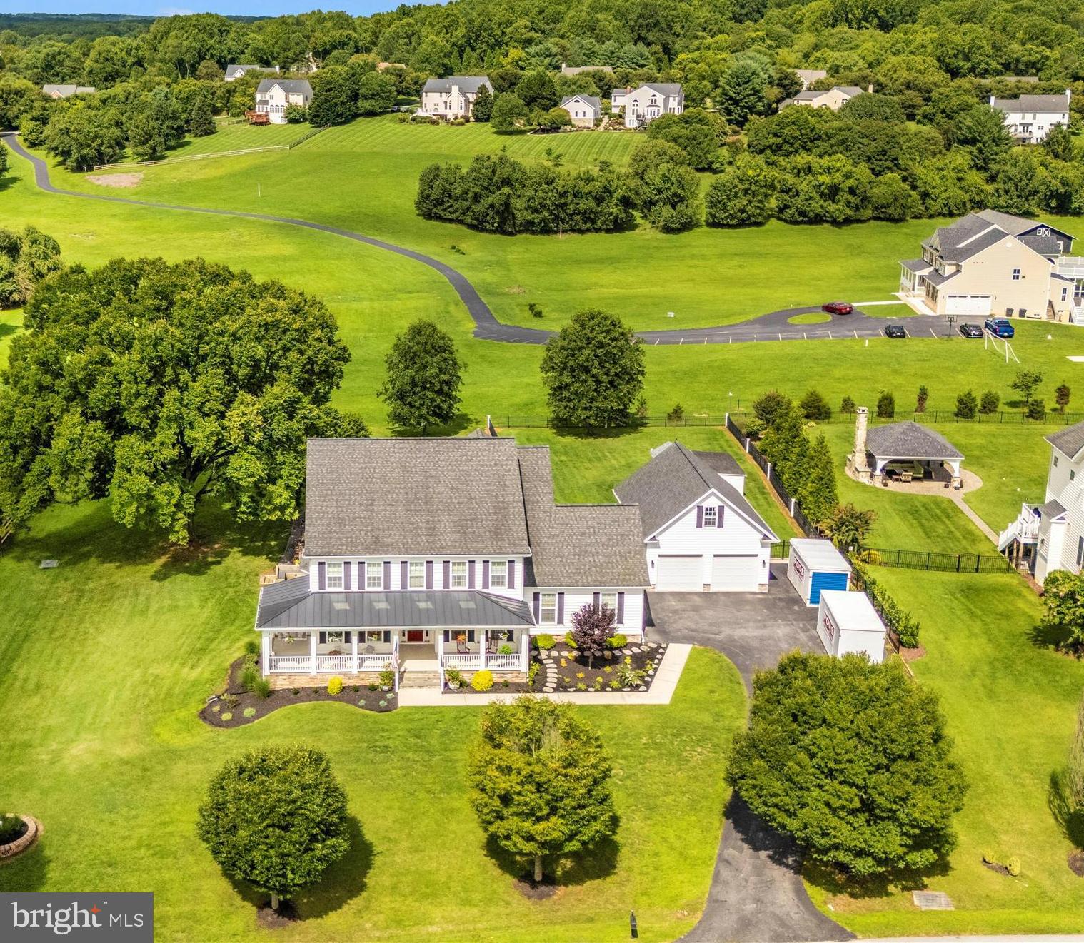 HOLLY HOUSE MEADOWS - Residential