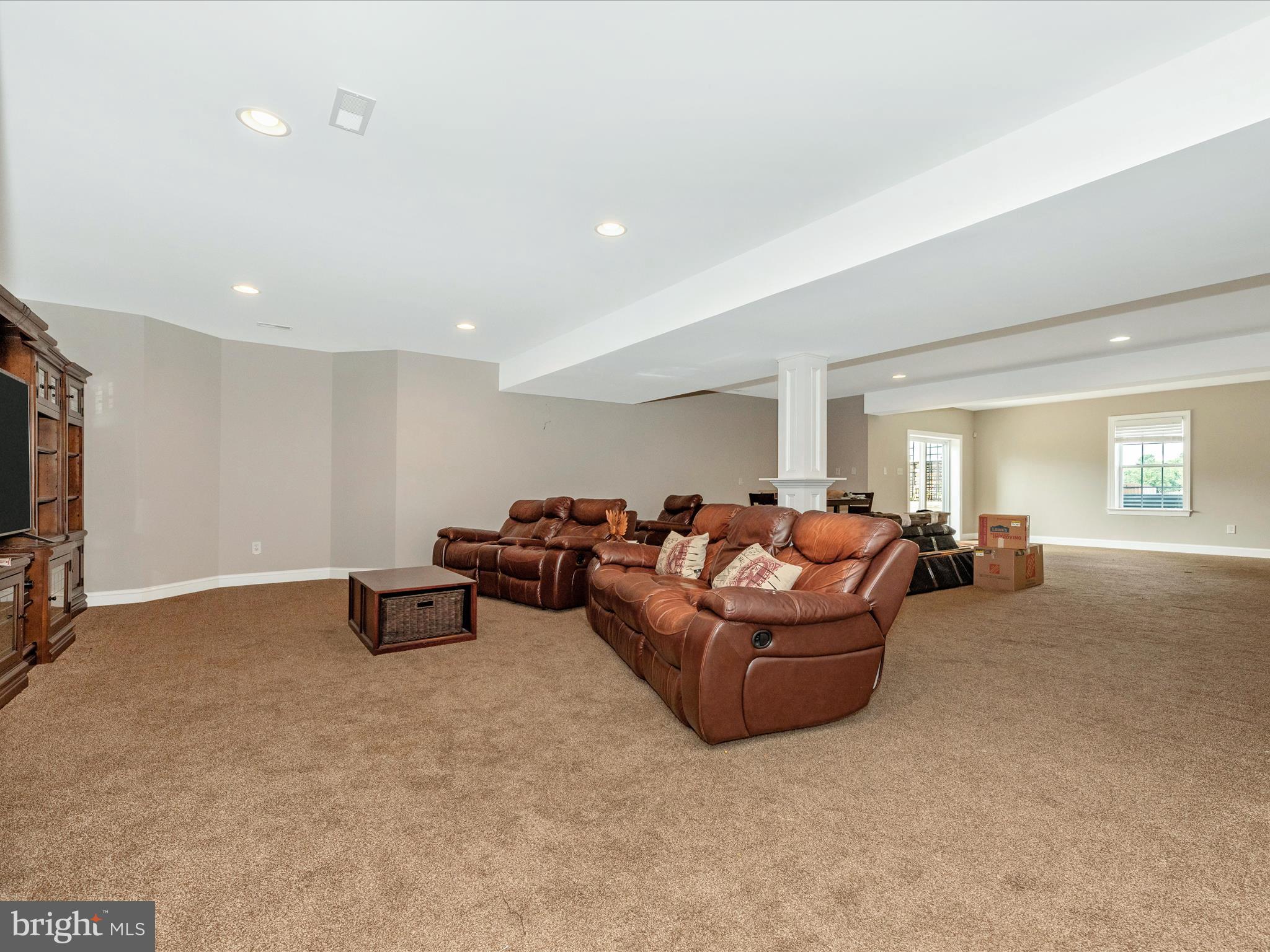 HOLLY HOUSE MEADOWS - Residential