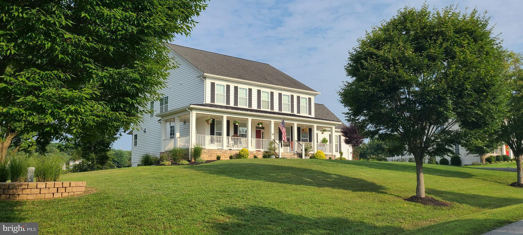 HOLLY HOUSE MEADOWS - Residential