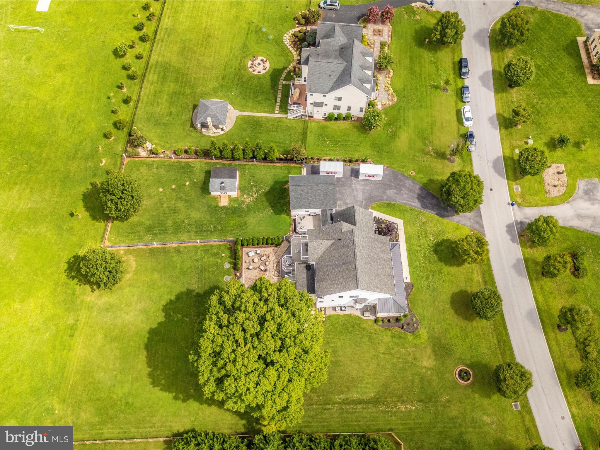 HOLLY HOUSE MEADOWS - Residential