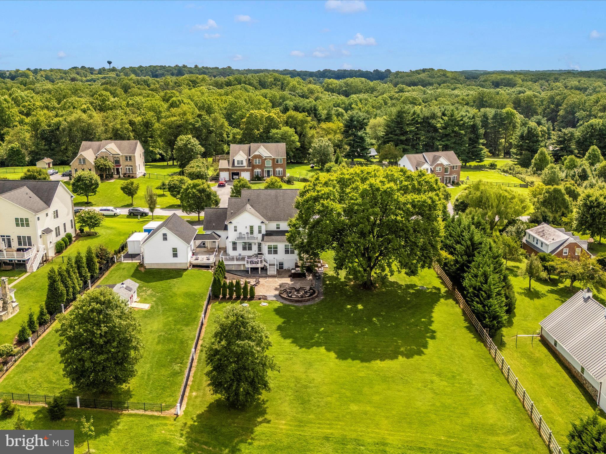 HOLLY HOUSE MEADOWS - Residential