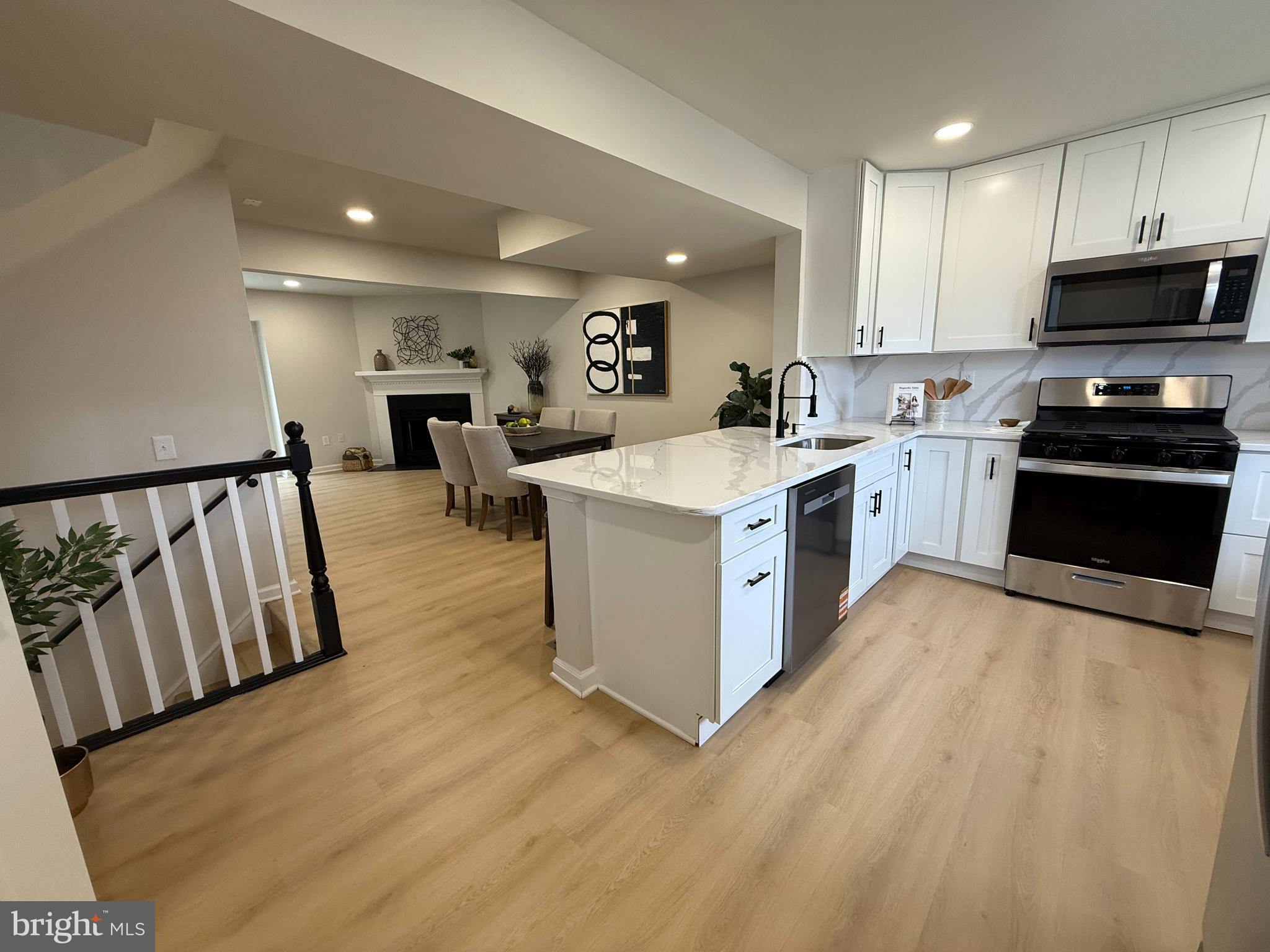 DALE CITY - Residential