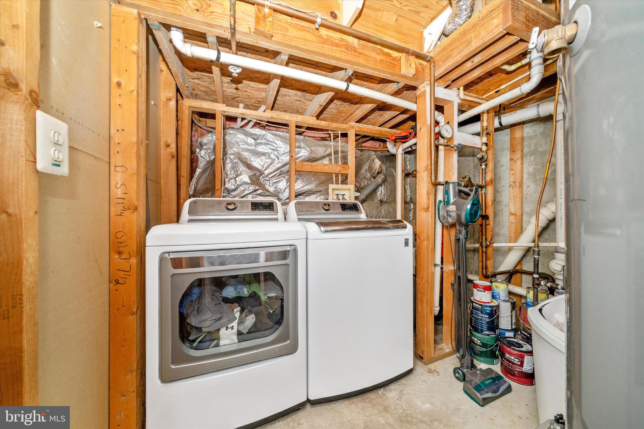 SPRING RIDGE - Residential