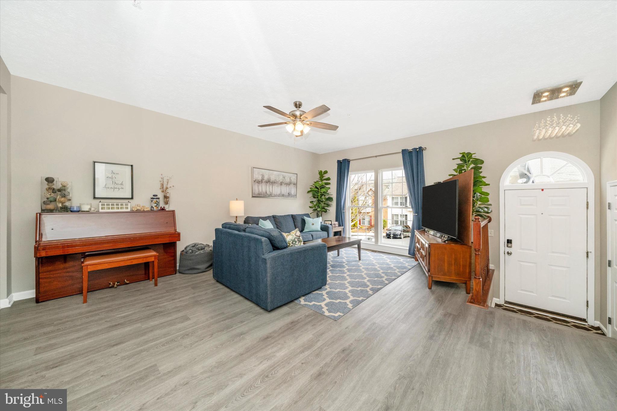 SPRING RIDGE - Residential