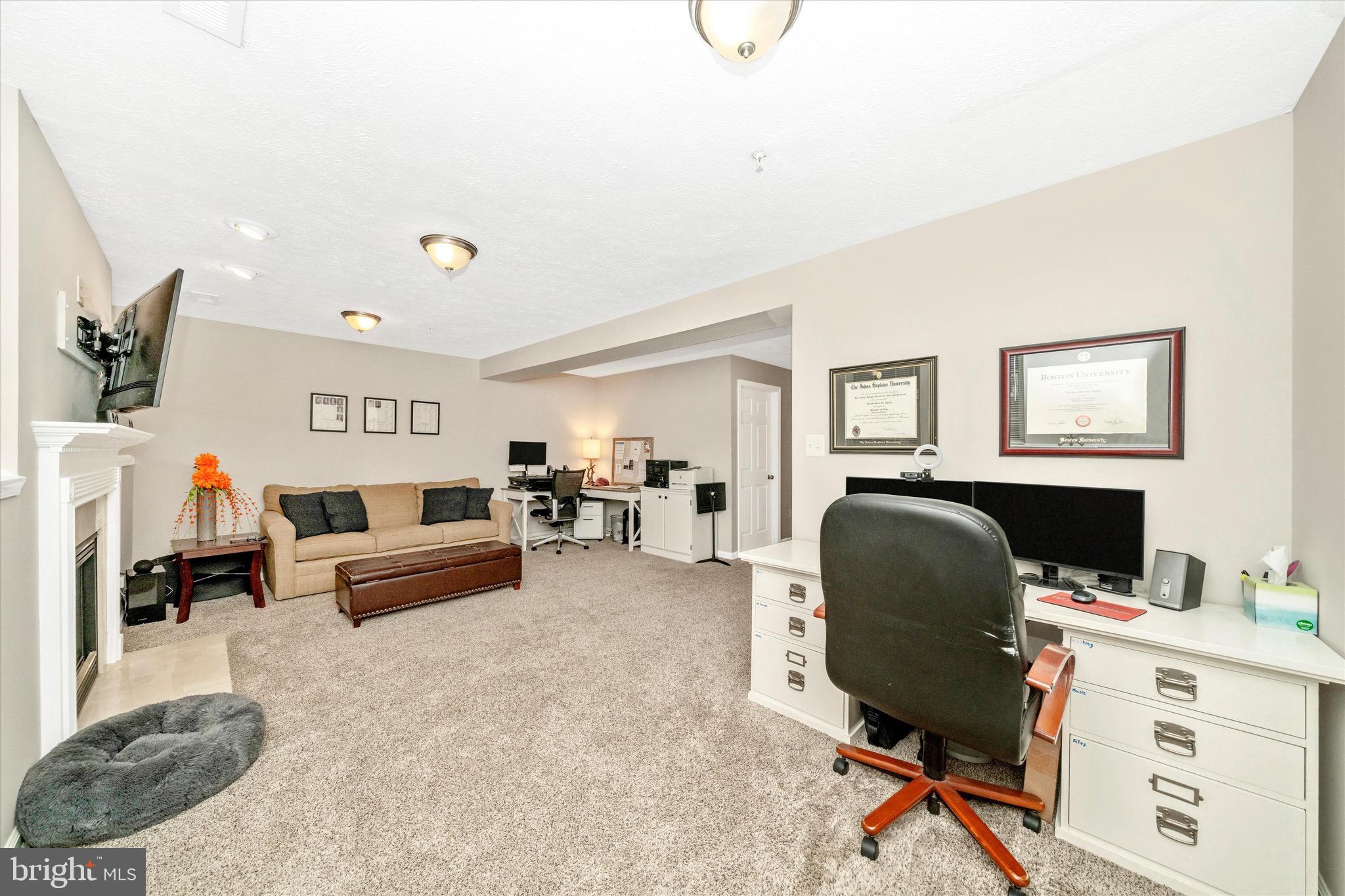 SPRING RIDGE - Residential