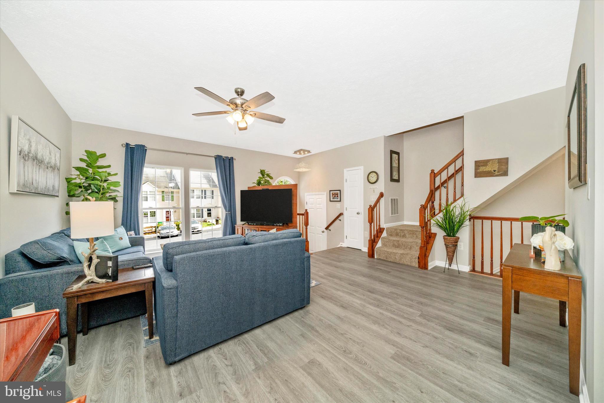 SPRING RIDGE - Residential