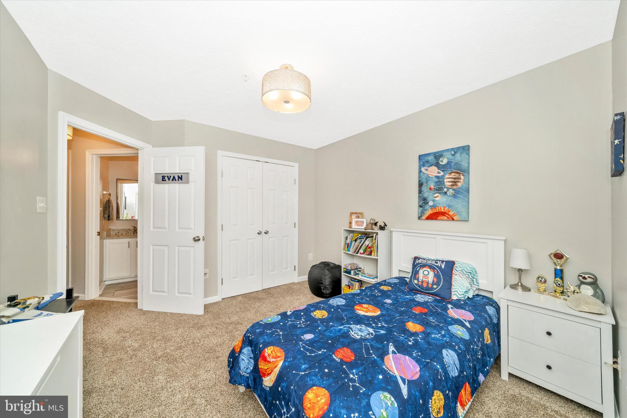 SPRING RIDGE - Residential