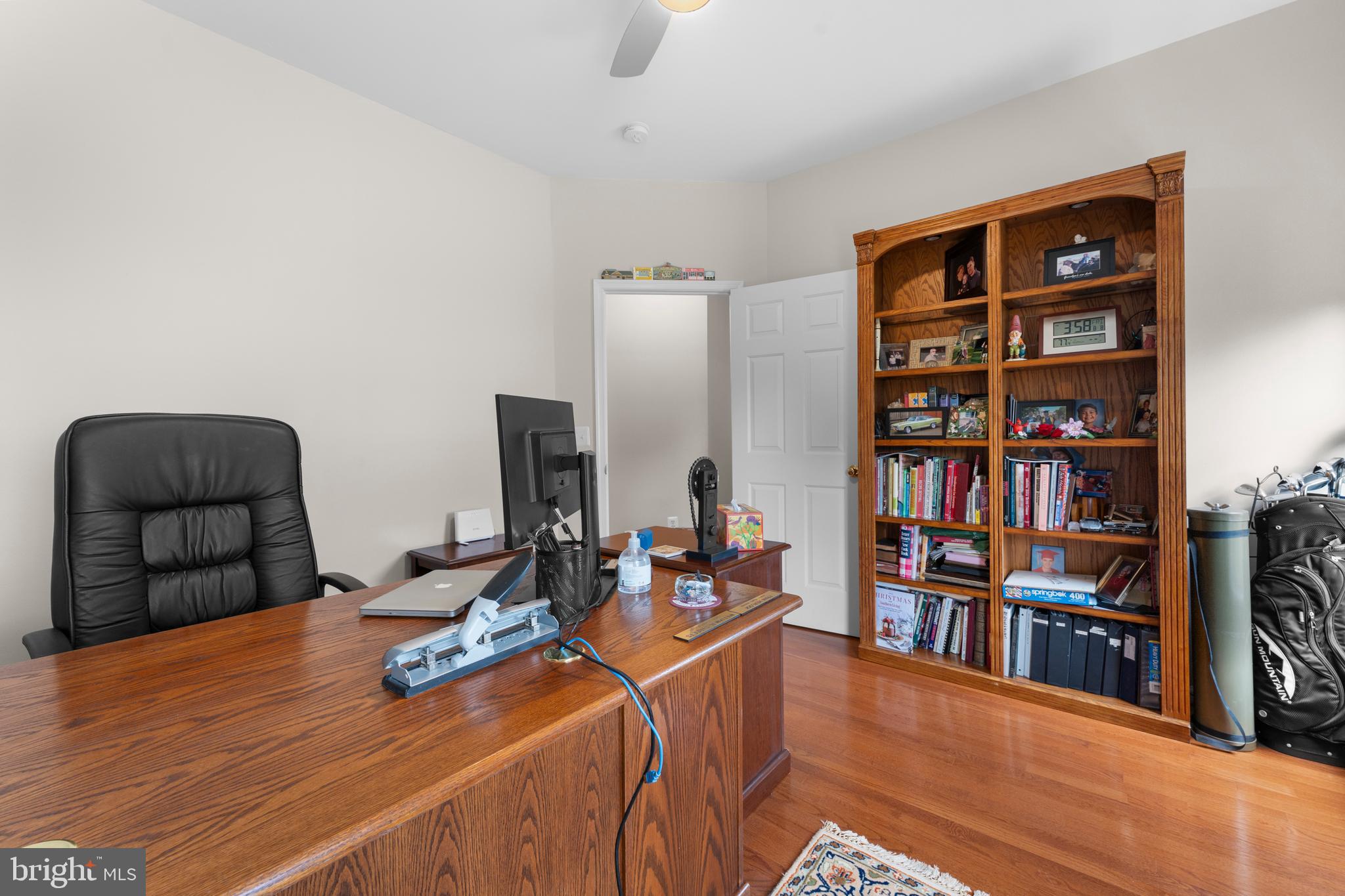 COUNTRY CLUB ESTATES - Residential