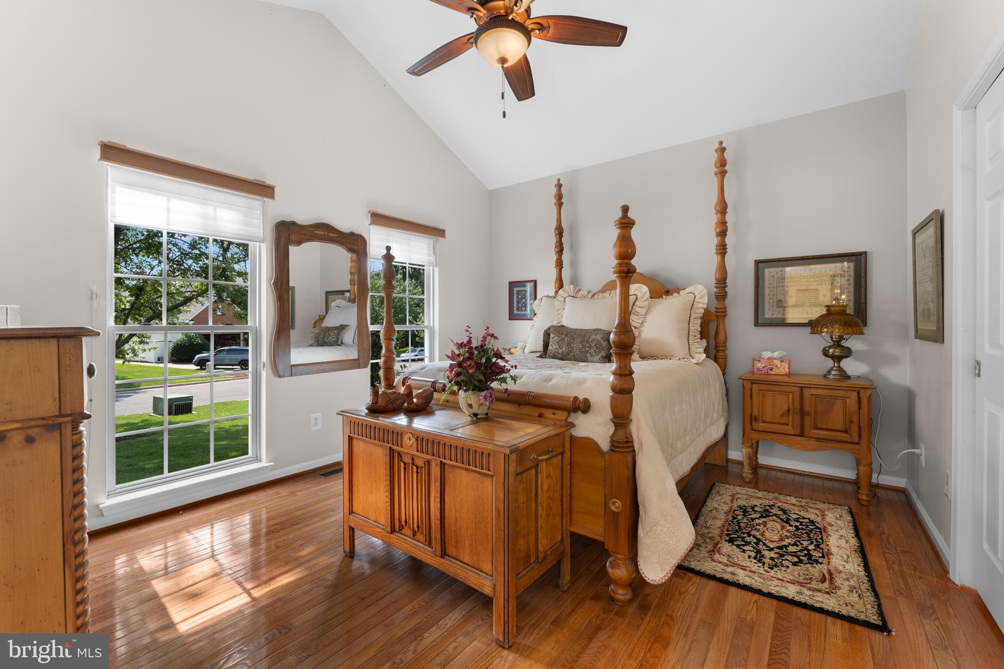 COUNTRY CLUB ESTATES - Residential