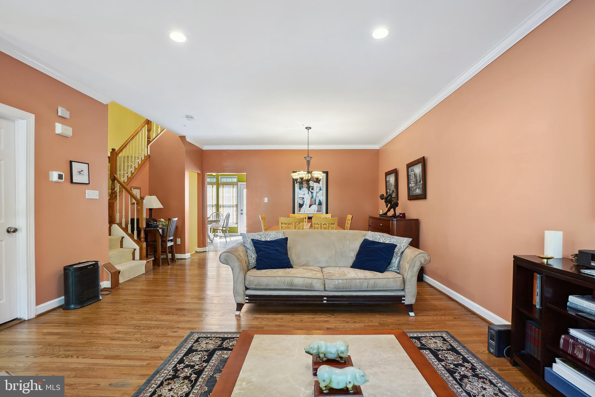 WILLOWS OF POTOMAC - Residential Lease