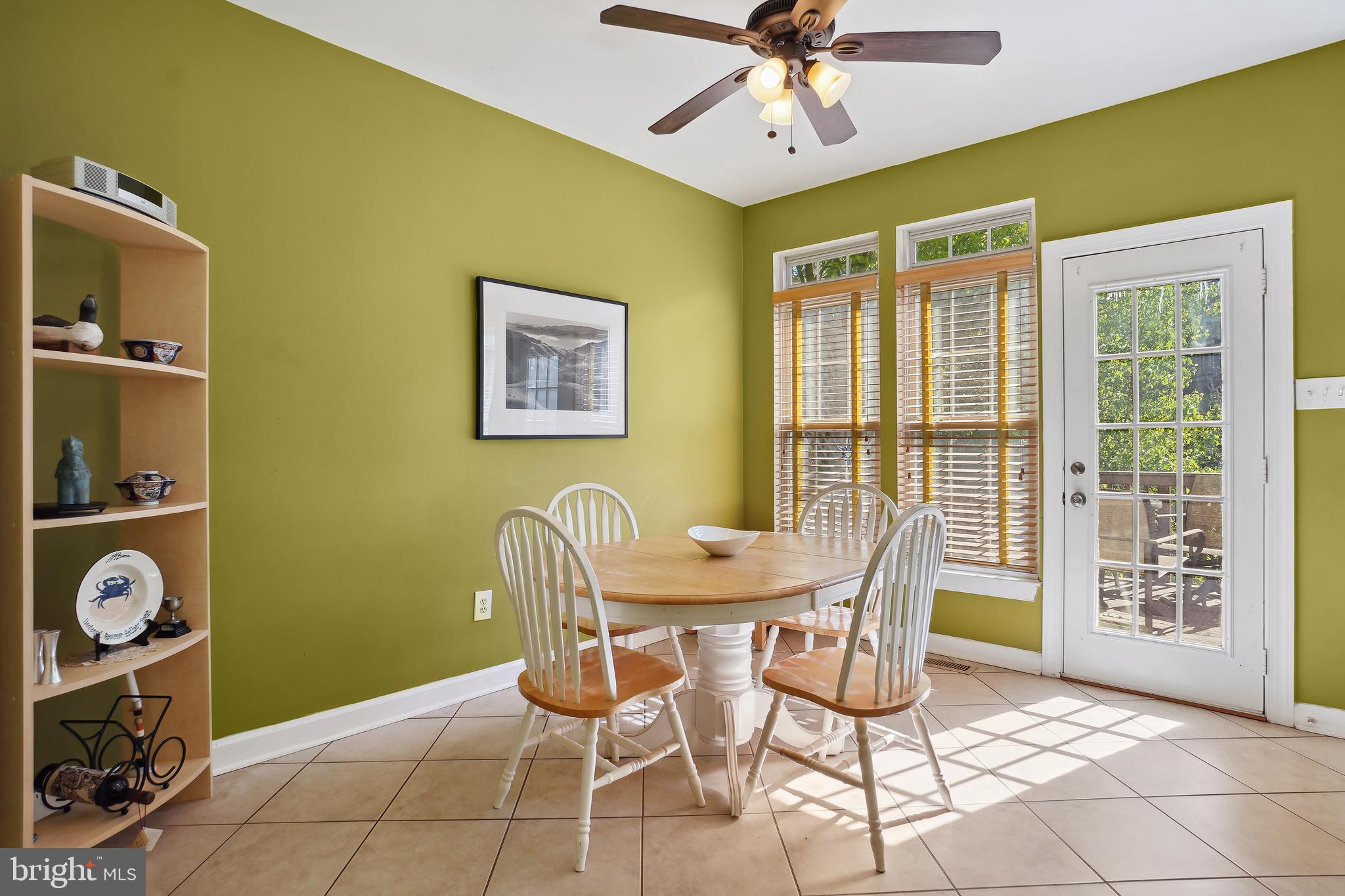 WILLOWS OF POTOMAC - Residential Lease